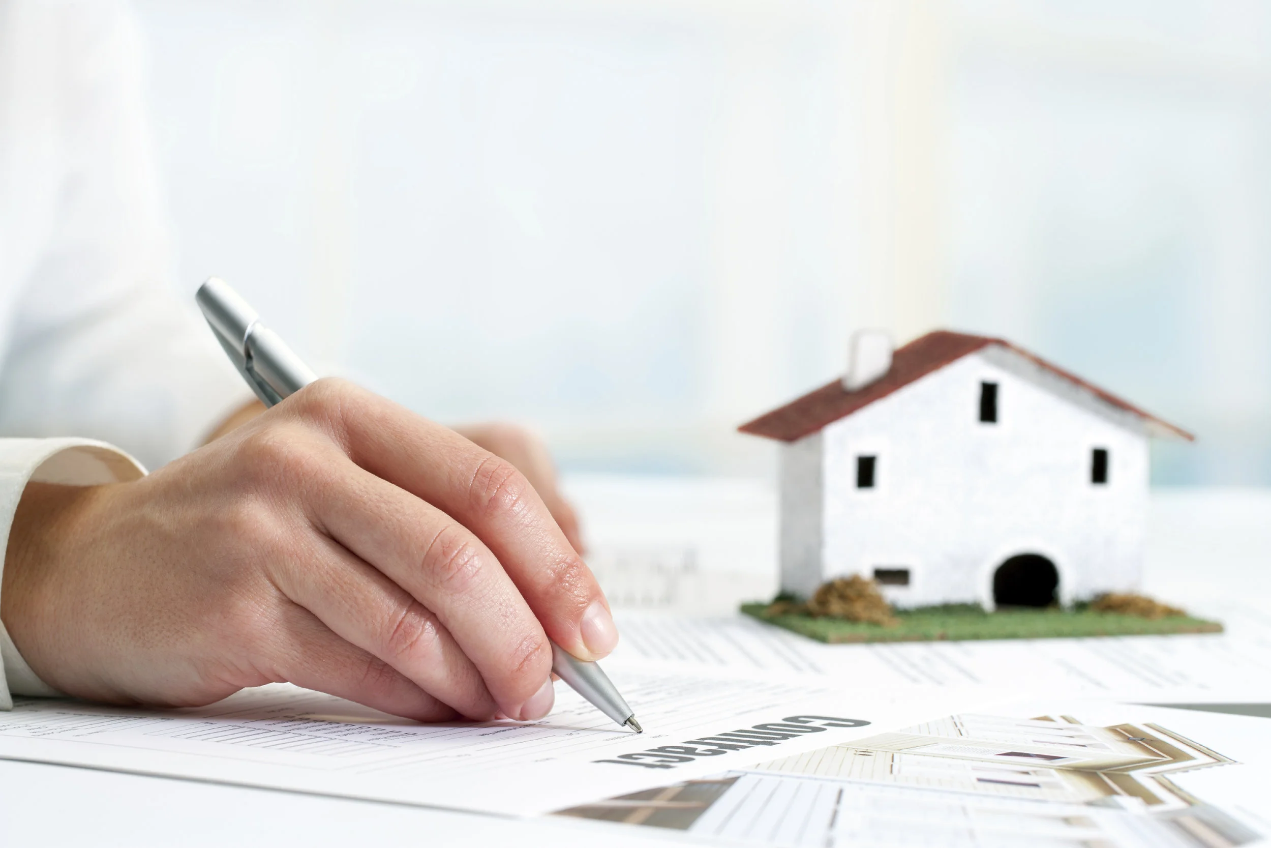 Be-fine-print-savvy-how-to-navigate-your-real-estate-paperwork.jpg