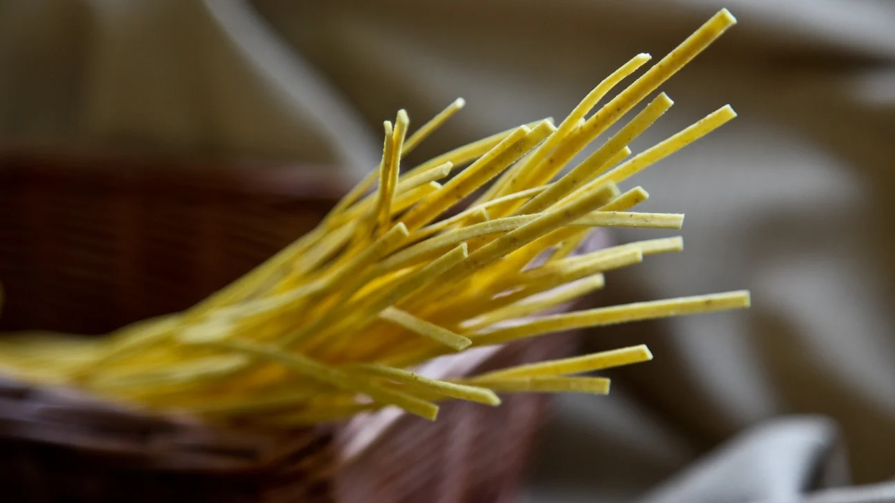 Flour-City-Pasta-Curry-Linguine.jpg