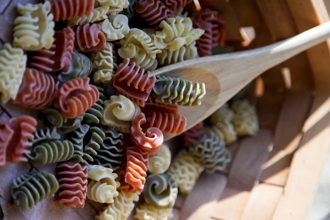 Flour-City-Pasta-Tomato-Pesto-Radiatore.jpg