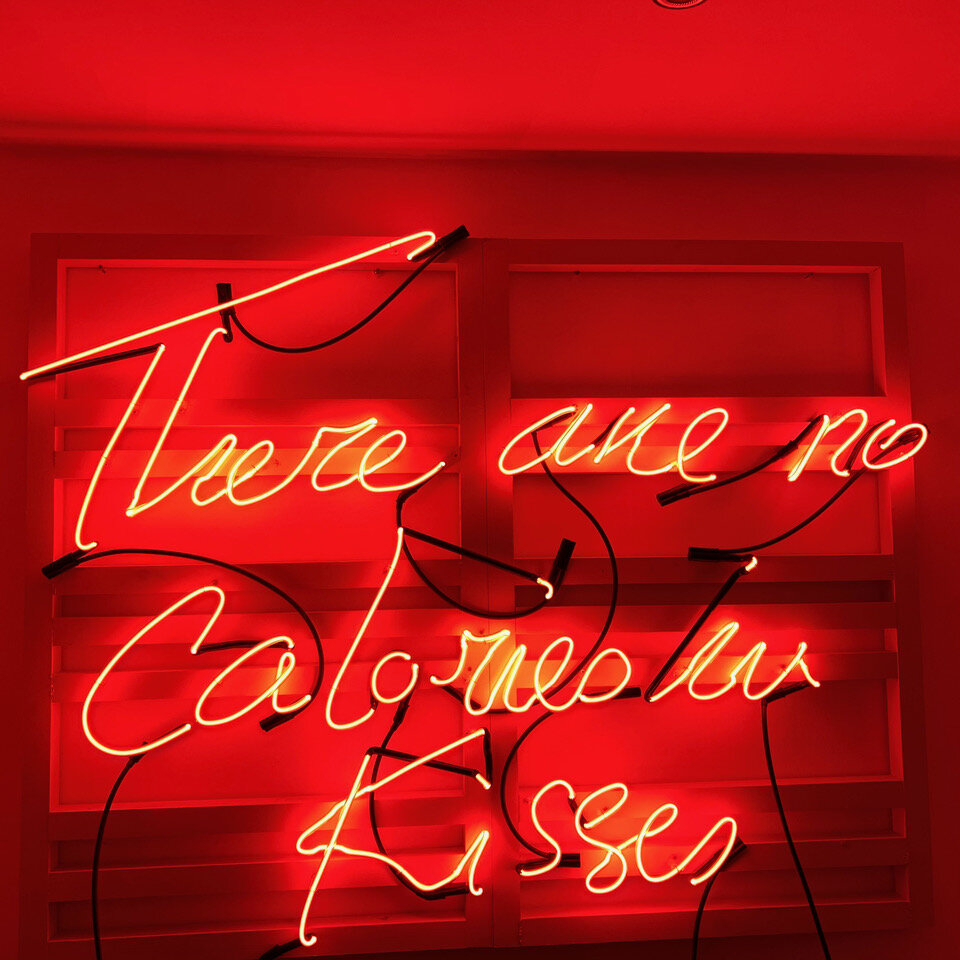 There are no calories in kisses
