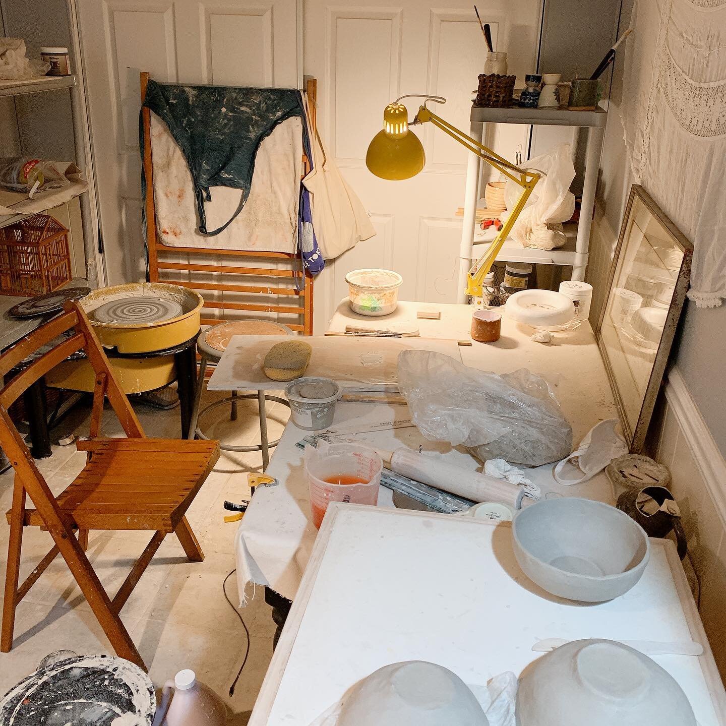 One day I&rsquo;ll have a studio with a window until then this is perfect ❤️🌞
.
#homestudio #studio #handmade #ceramics #pottery