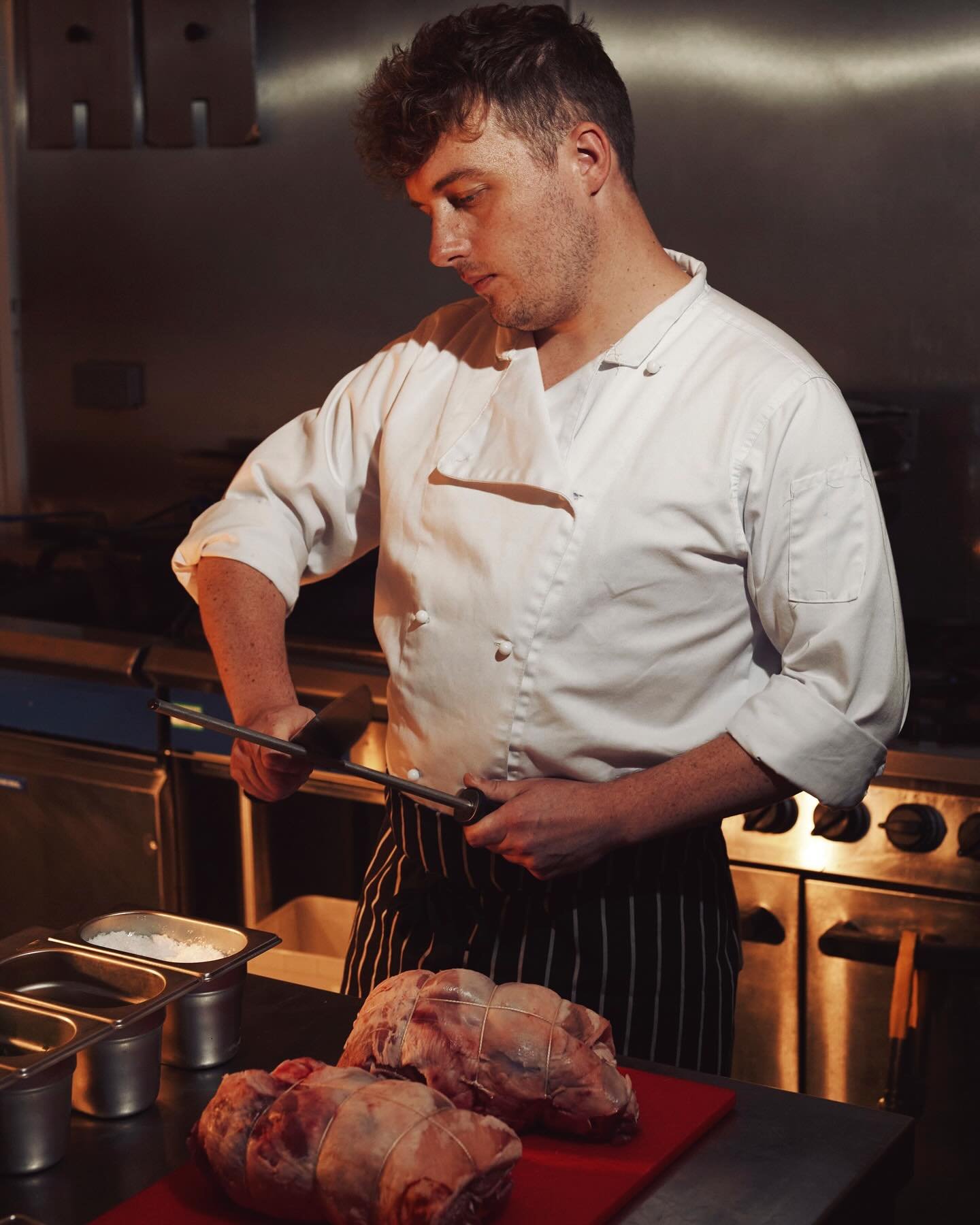 Nothing says &ldquo;you&rsquo;re the best&rdquo; like a proper Sunday roast for Father&rsquo;s Day and we&rsquo;re serving up the best in town.

🎉 Plus, every dad gets a FREE pint of Lucky Saint on the house. 👨&zwj;🍳 Pictured: Our head chef Jack d