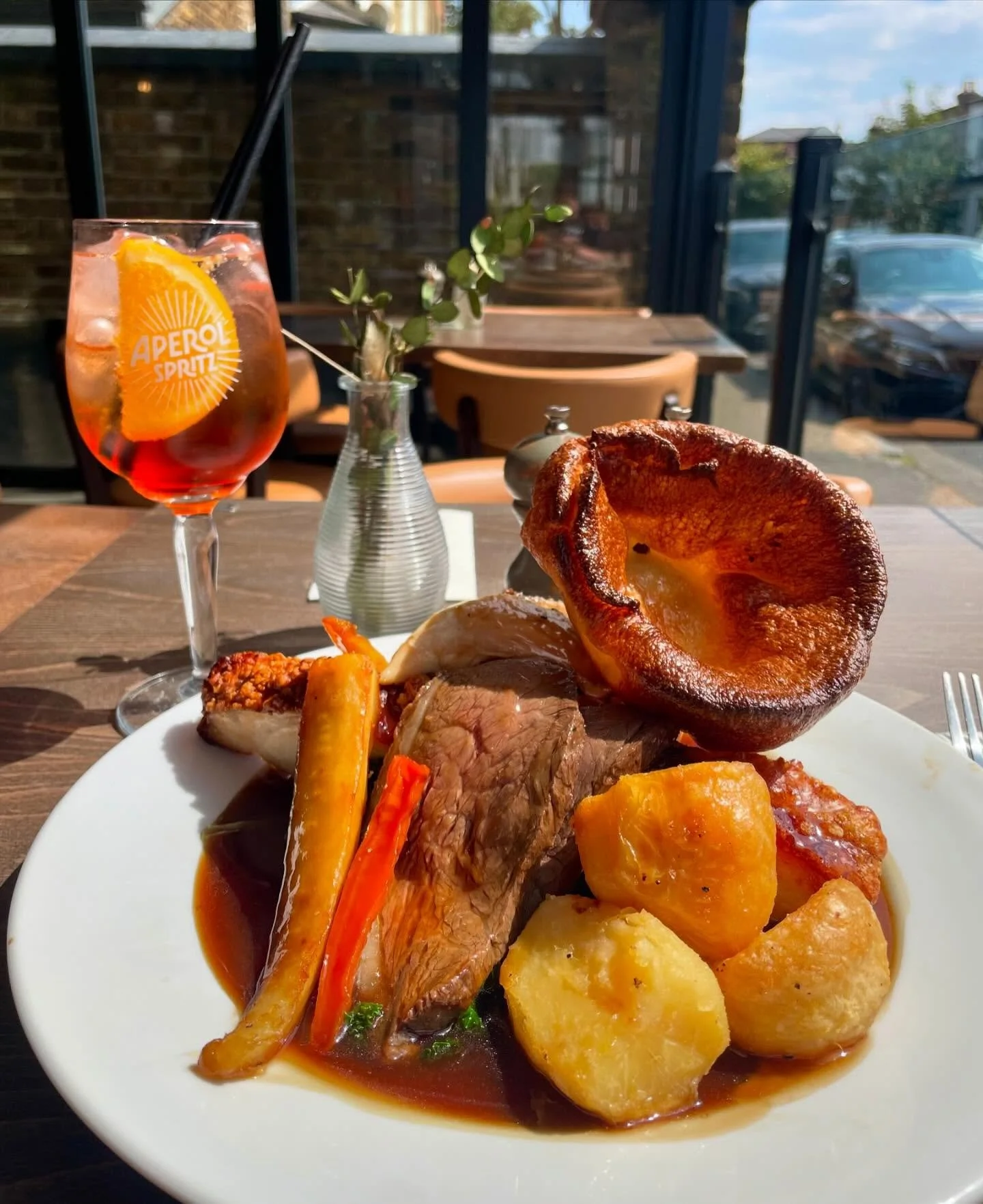 No filter 🤤
📣 Sunday just got serious&hellip;
Introducing our Great Exhibition Roast trio &mdash; a Sunday feast worth dressing up for (or not, we won&rsquo;t judge).
🍖 3 Slow-roasted meats
🥔 Crisp, golden roasties
🥦 Seasonal veg done right
🫓 t