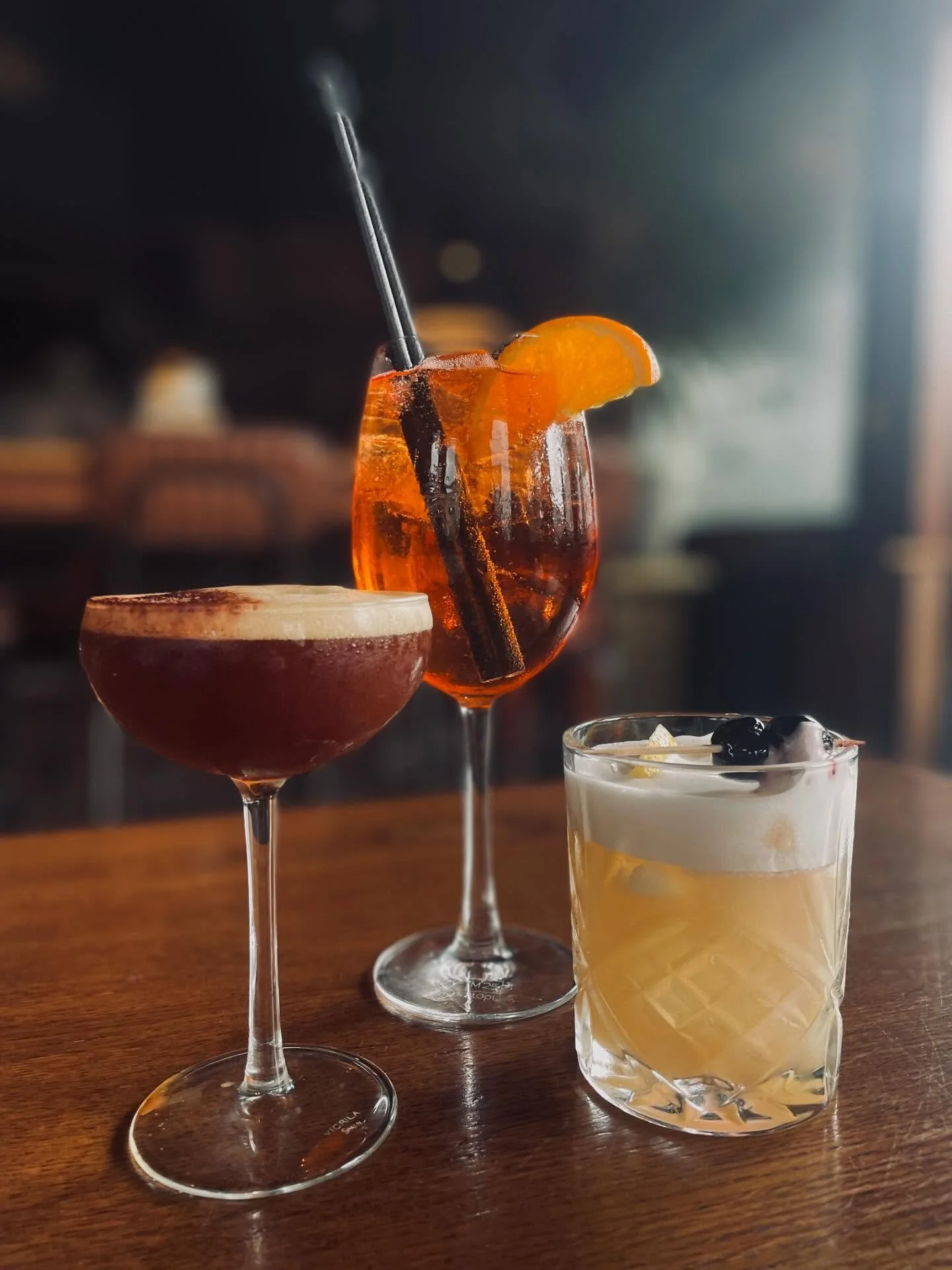 &pound;8 cocktails? Go on then. 🍸
Every Friday&amp;Saturday after 8pm &mdash; 
Grab your mates, you&rsquo;re buying the first round😏

Download @pubbl.app to redeem! 

#WeekendSorted #pubbl #CocktailsOnTap