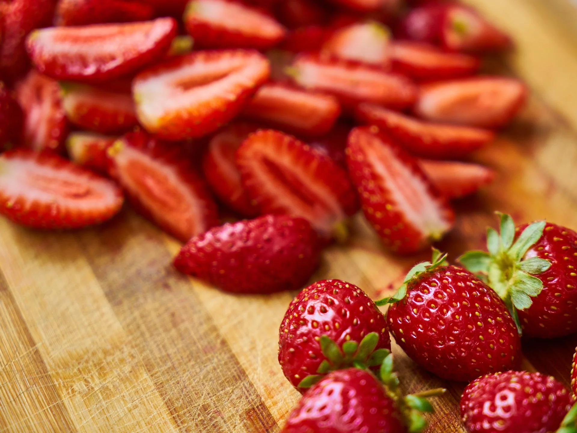 strawberry-2954379_1920.jpg