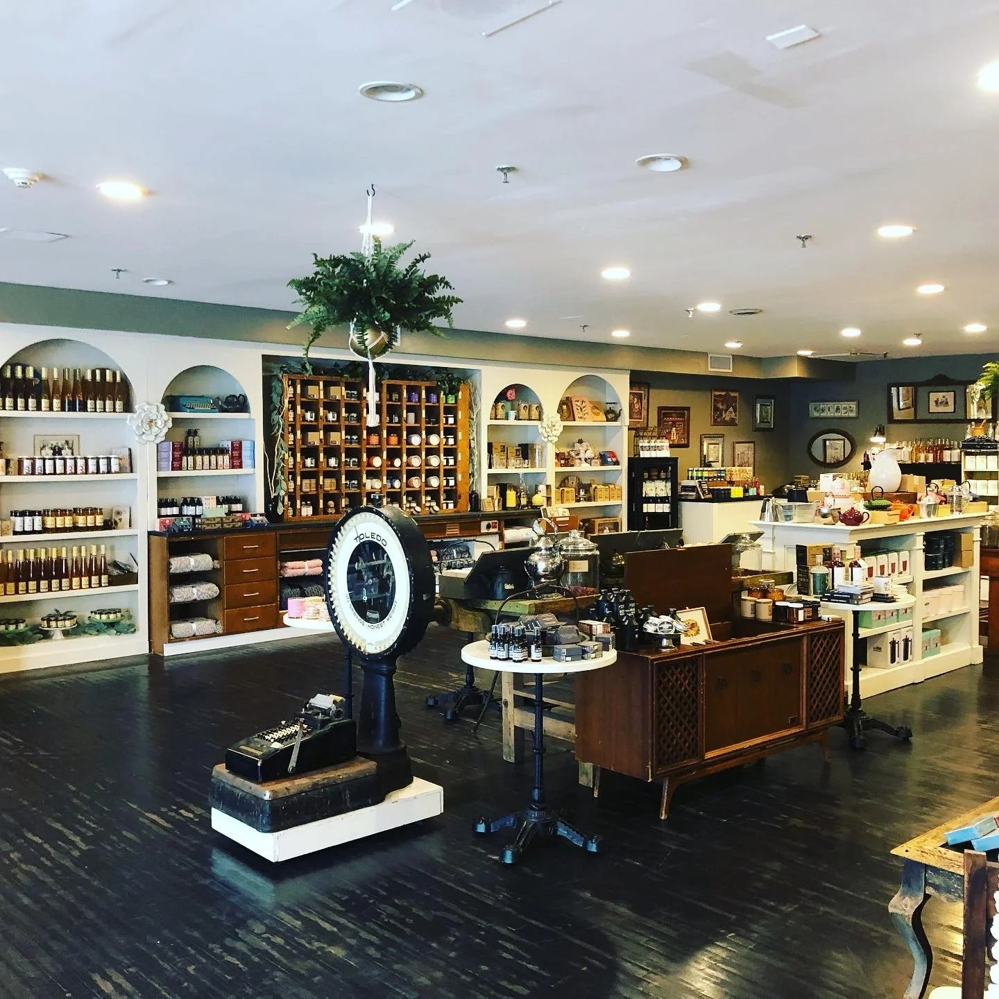 MERCANTILE SIDE SHOT.JPG