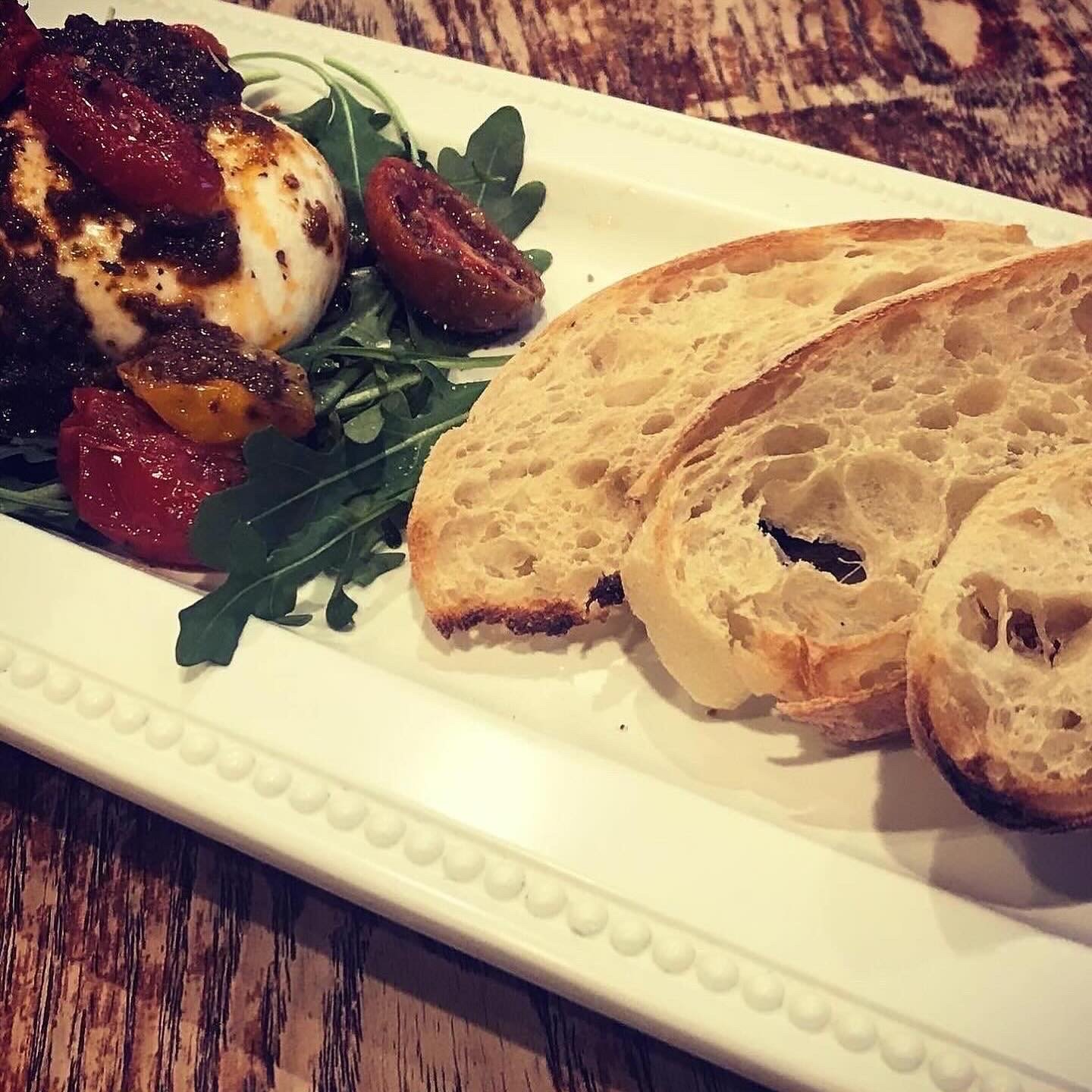 BURRATA TAPA.JPG