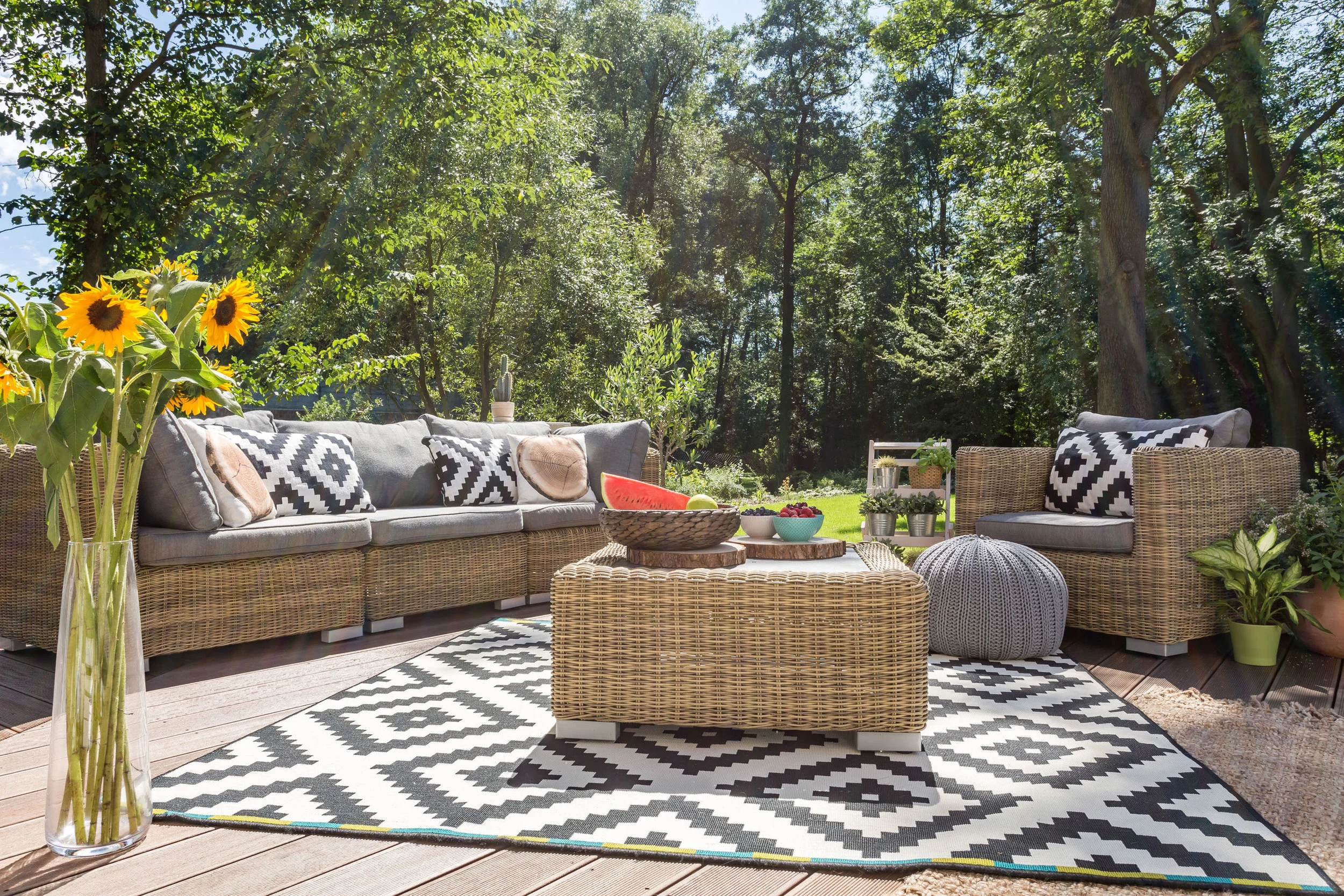 outdoor_couches.jpg