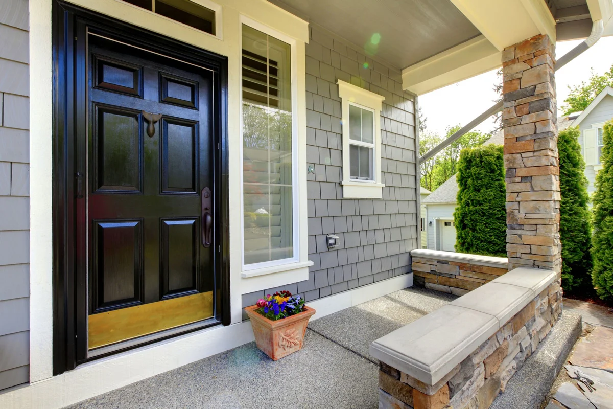 black_forntDoor1200.jpg