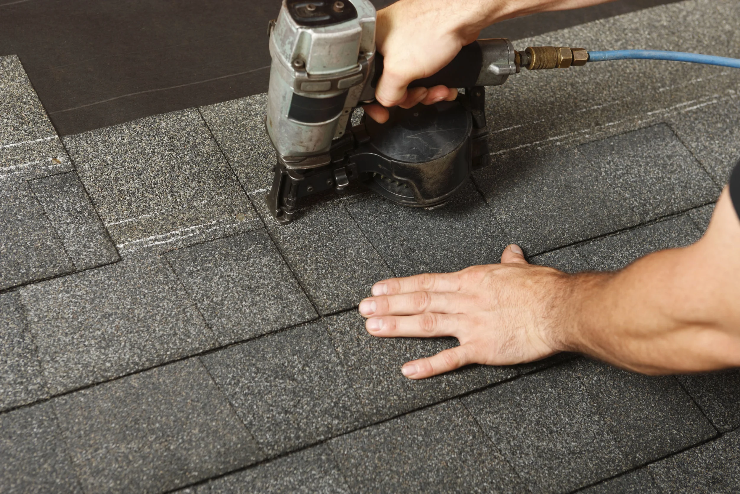 applying_shingles.jpg