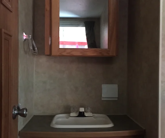 GLOBAL RV- 2006 jayco jayflight 25_interior_2.jpg