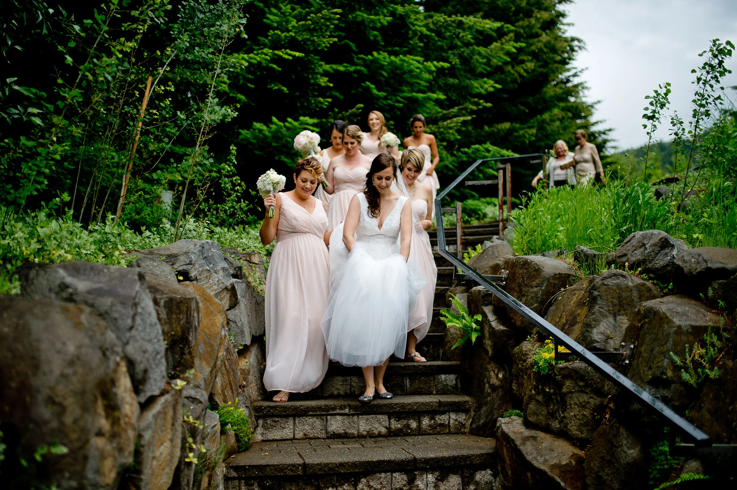 00027-moscastudio-gorge-crest-vineyard-weddings-ONLINE.jpg