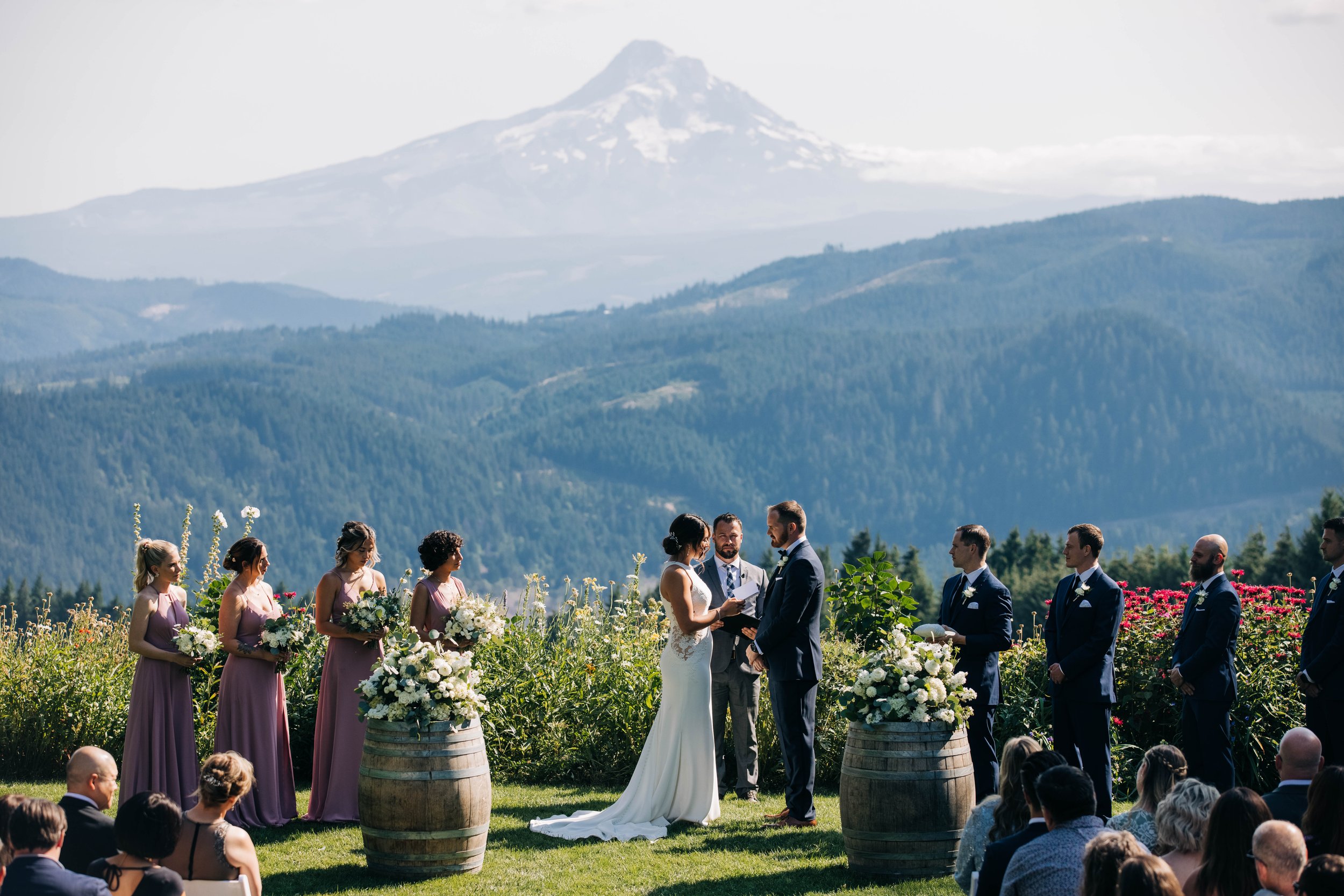 Gorge Crest Winery Wedding Venue Hood River Oregon.Stacie Shoots (28).jpg