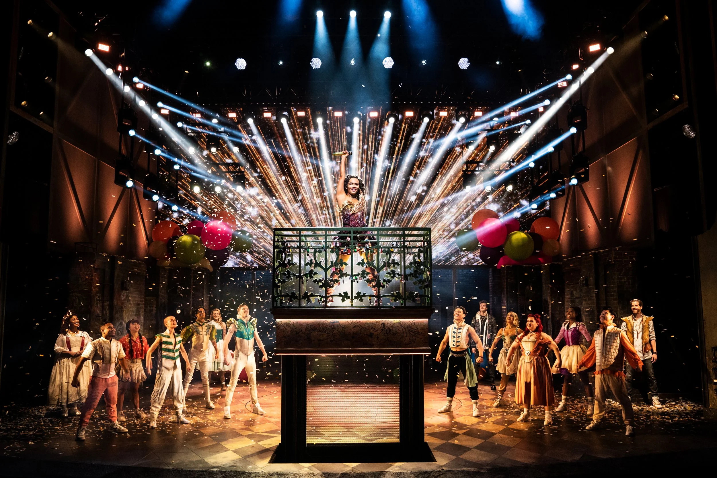 Lorna Courtney and the cast of & Juliet - Photo Credit Matthew Murphy 6032 - Photo Credit Matthew Murphy.jpg