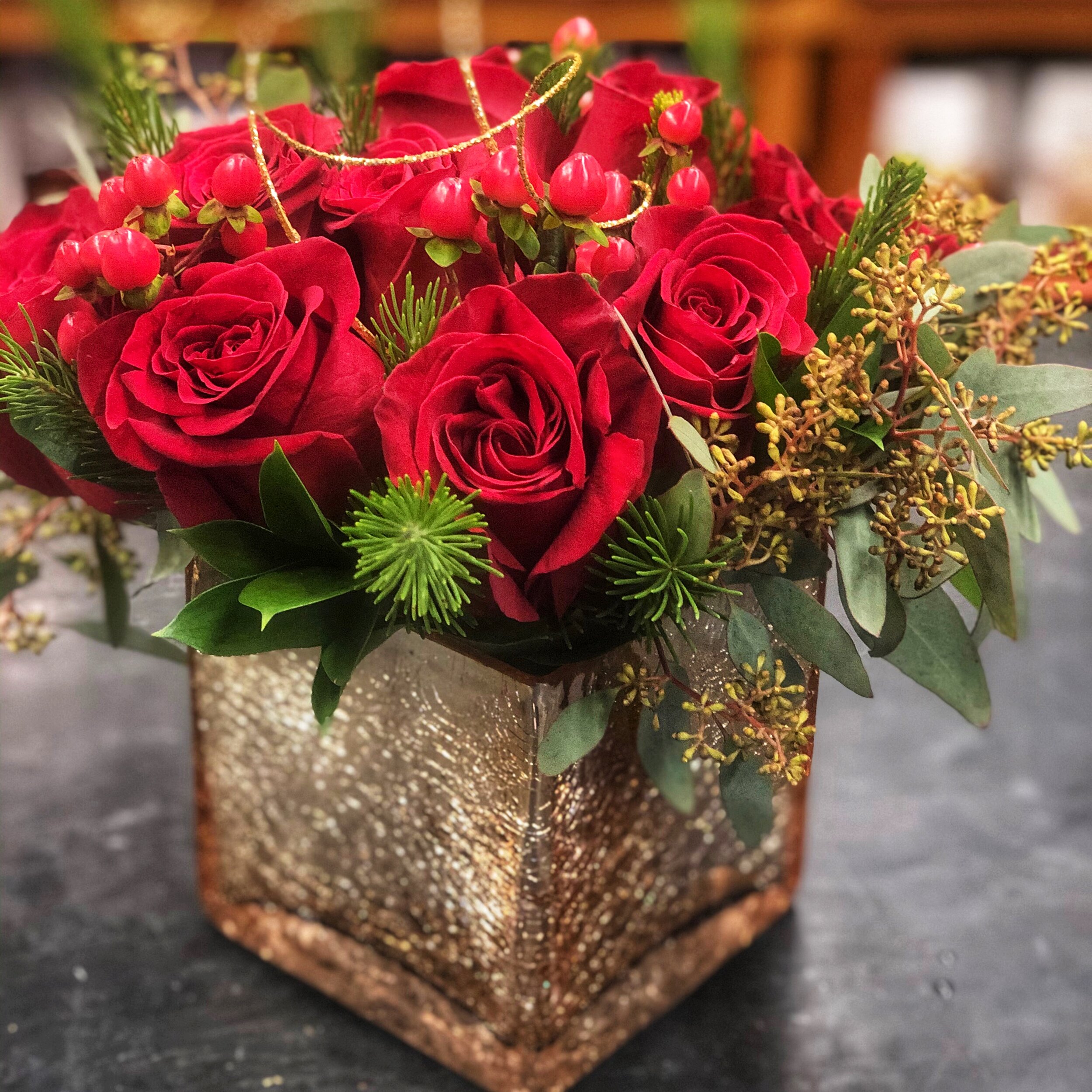Flower arrangements for New Year’s Eve!