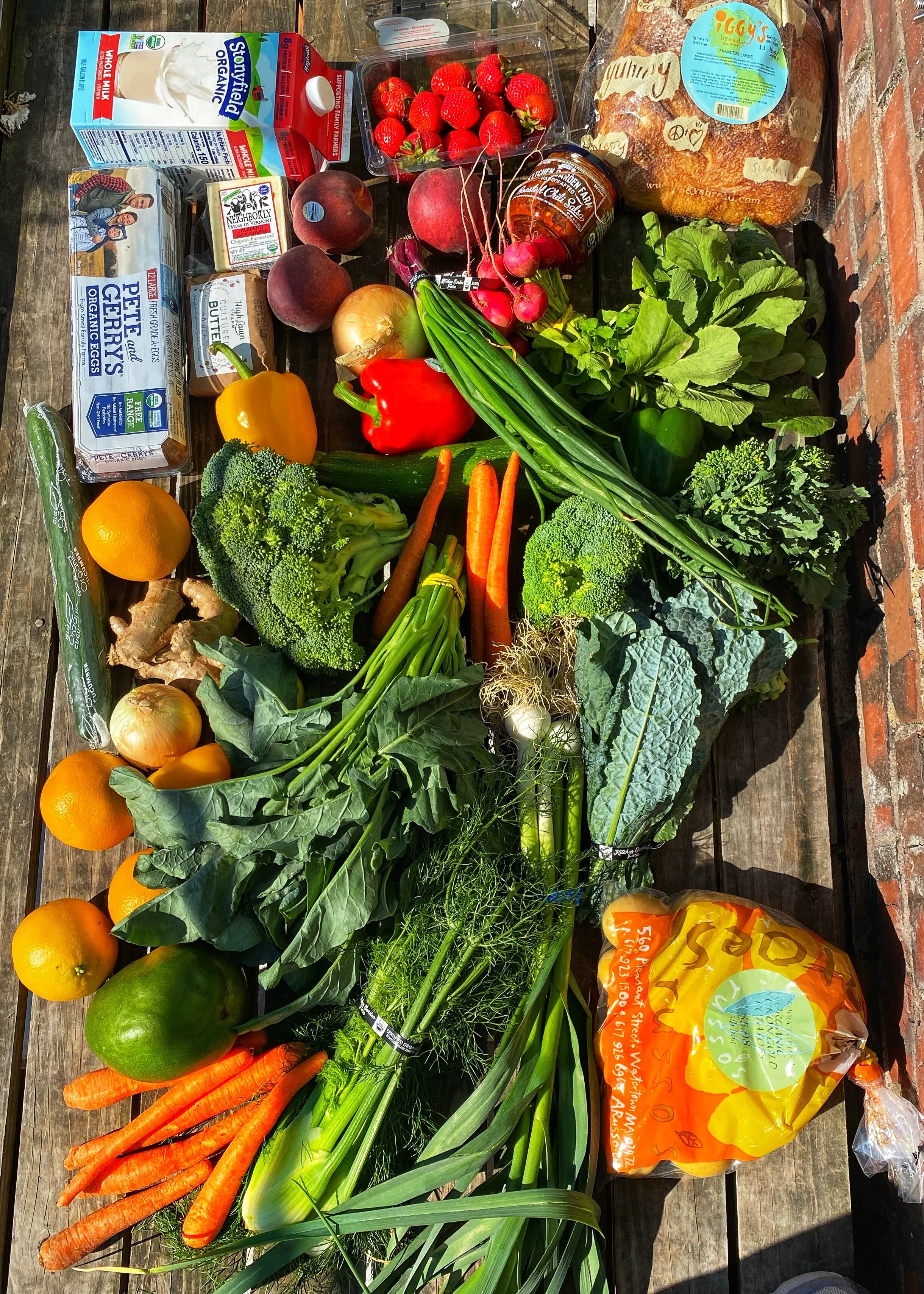 Our NEW Local and Organic Box features organic produce from some of the finest Organic Growers in Massachusetts!