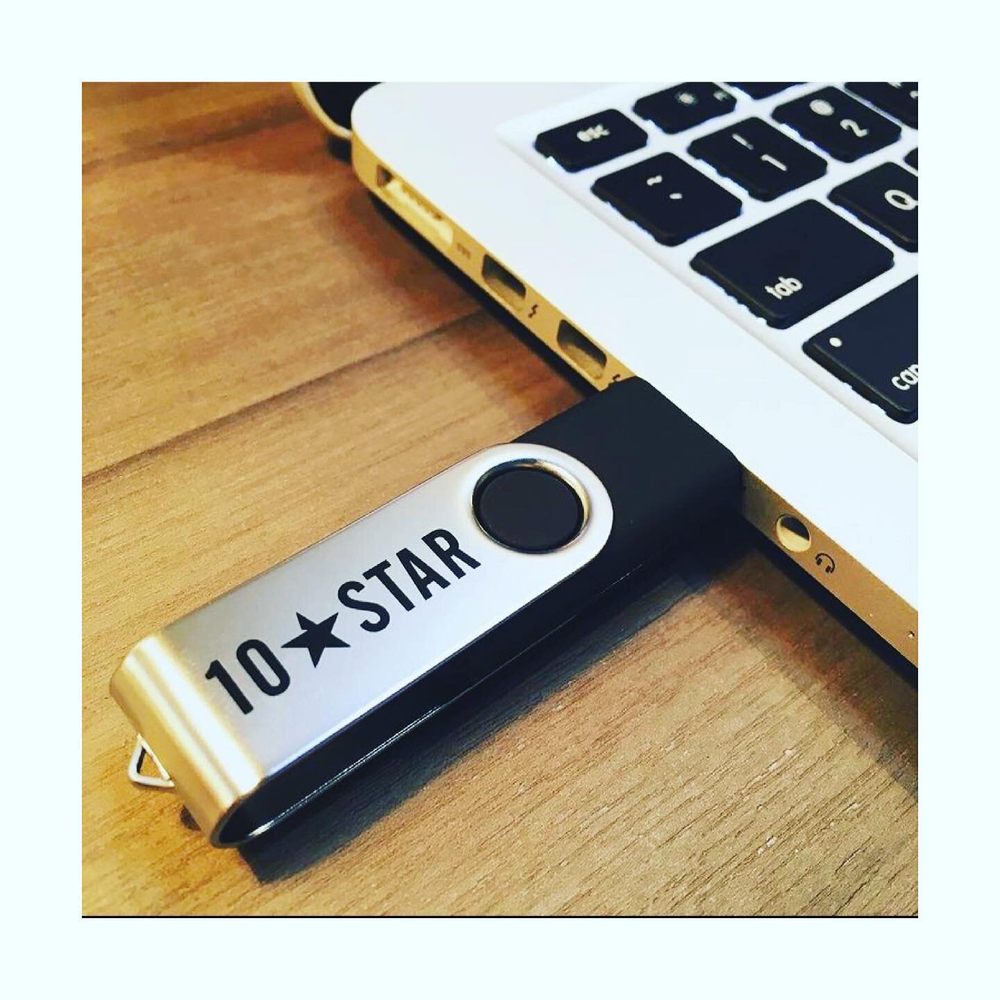 Life&rsquo;s too short to remove a USB drive safely 😉
.
.
#experientialmarketing #experientialmarketingagency #brandactivationagency #brandactivations #marketingagency #events #festivals  #techtiptuesday #techtuesday #techtuesdays #picoftheday #phot