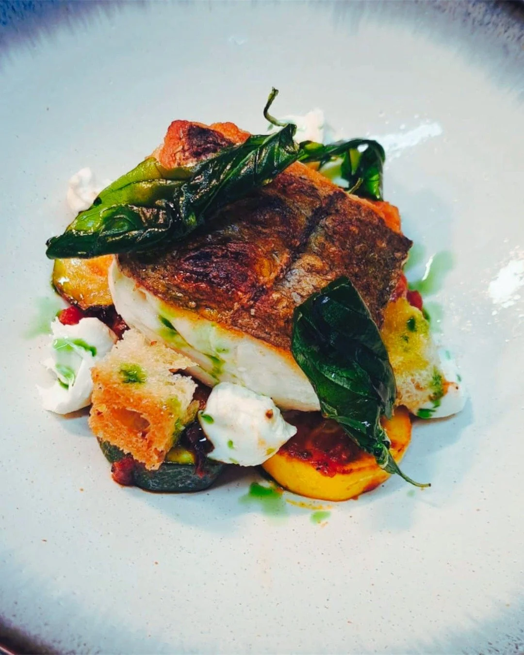 Hake it easy today! Sunday service at Gamba - midday to 6 pm. 

Roast Shetland Hake with Zucchini &amp; Heirloom Tomato Ragu, Bocconcini, Basil, Sourdough Croutons, Balsamic, and Fried Basil - one gem from our &agrave; la carte.💎 

Menus and book yo