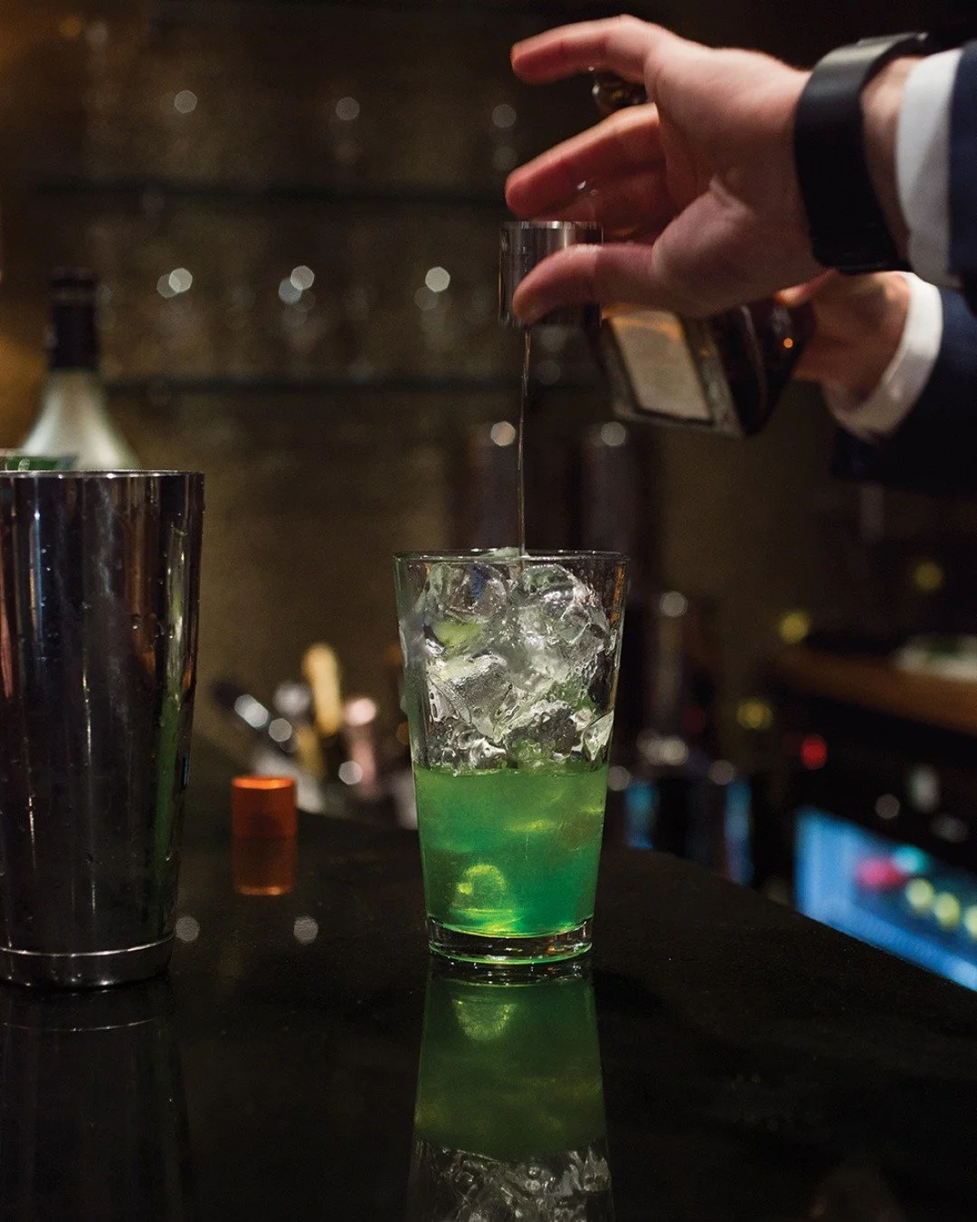 🍸 Sip sip hooray!

The tables are set, the cocktails waiting to be poured. 

Are you joining us this weekend?

Website link in bio @gambaglasgow

#gambaglasgow #cocktailtime #cocktailhour #summercocktails #cocktailoftheday #cocktail #glasgowcocktail