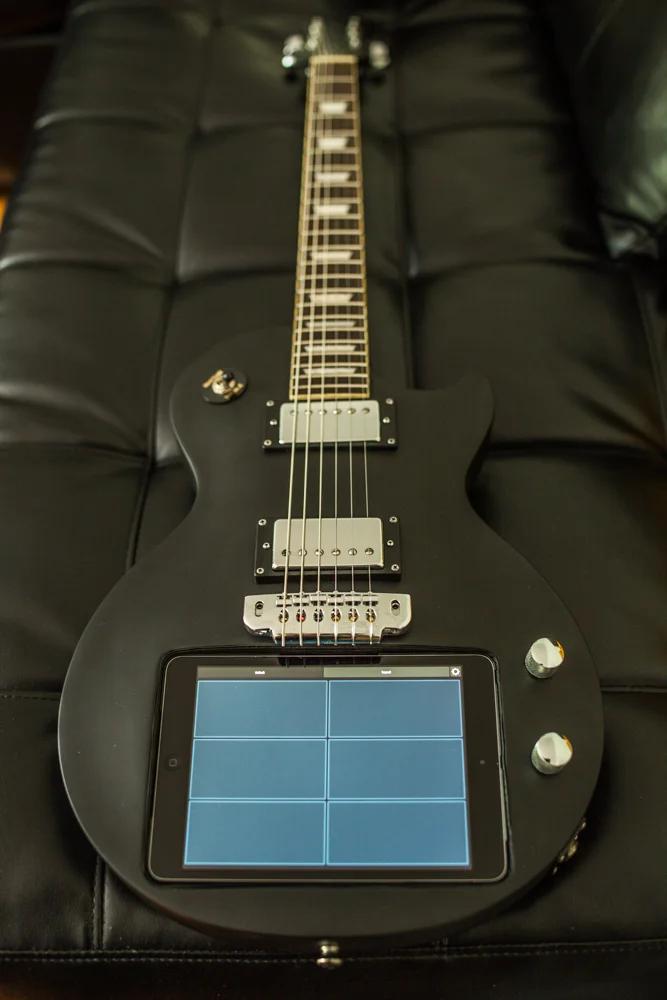 Custom Guitar-2.jpg