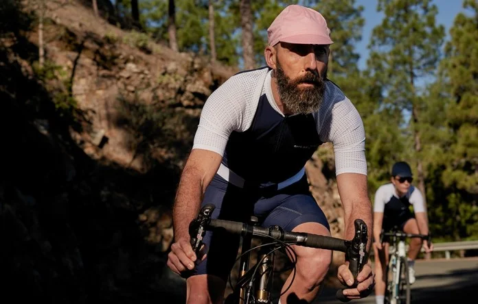 cycling-classic-cap-pink-action-ss18-1.jpg