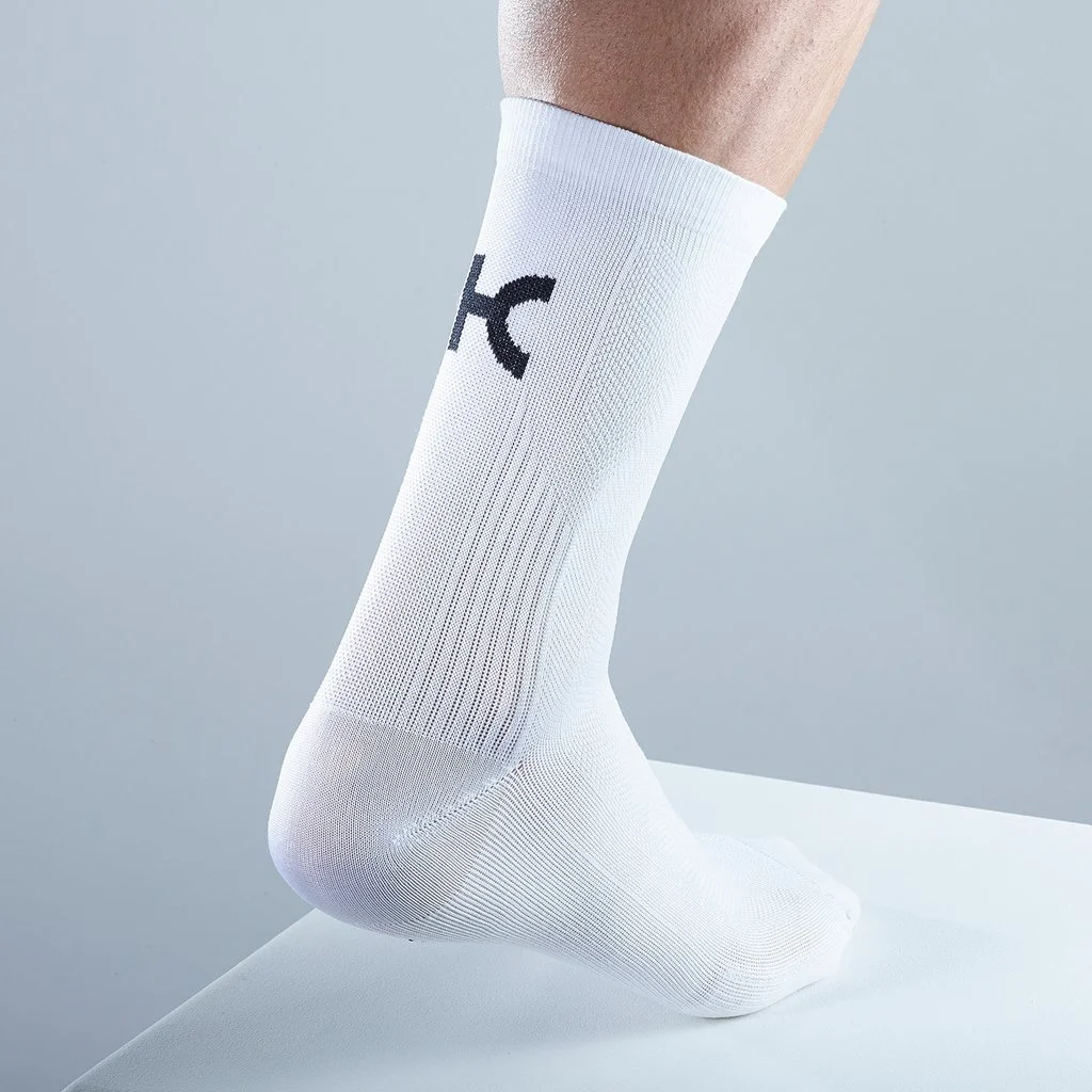 PERF_SS16_PERFORMANCE_Socks_ES_White_B_1024x1024.jpg