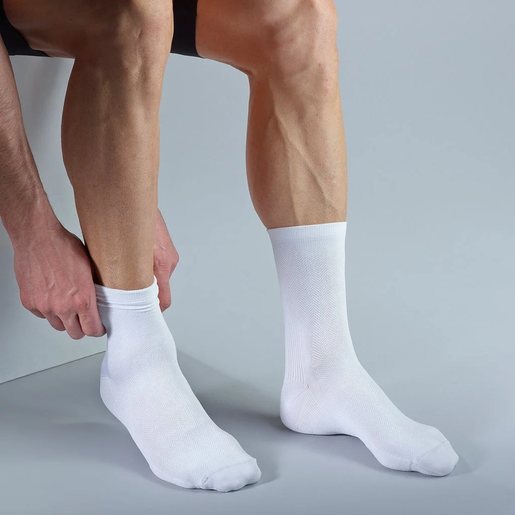 PERF_SS16_PERFORMANCE_Socks_ES_White_C_1024x1024.jpg