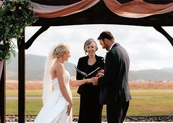 Outdoor wedding at Elkhorn Ridge