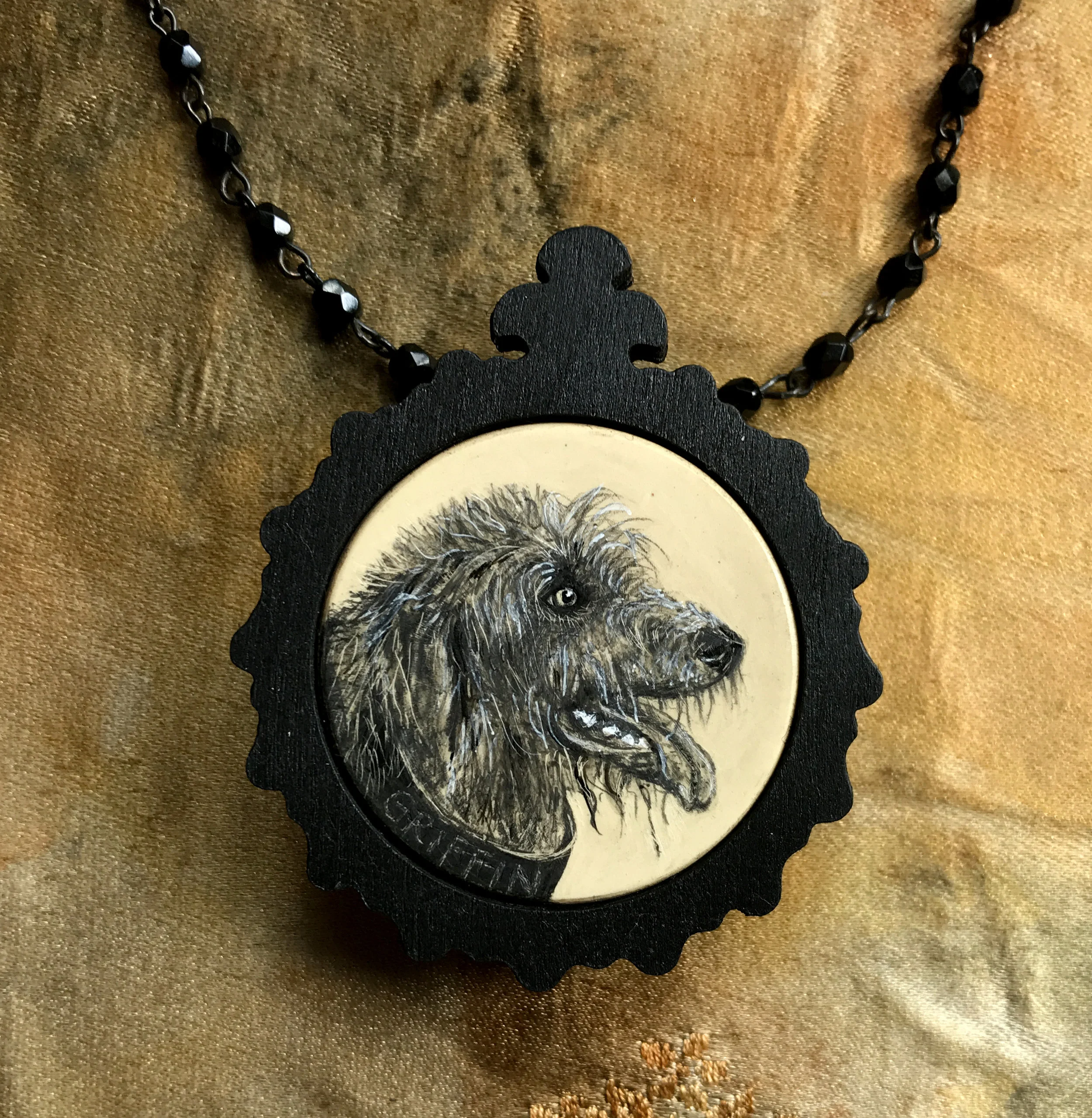 Griffin_closePendant_Etsy.jpg