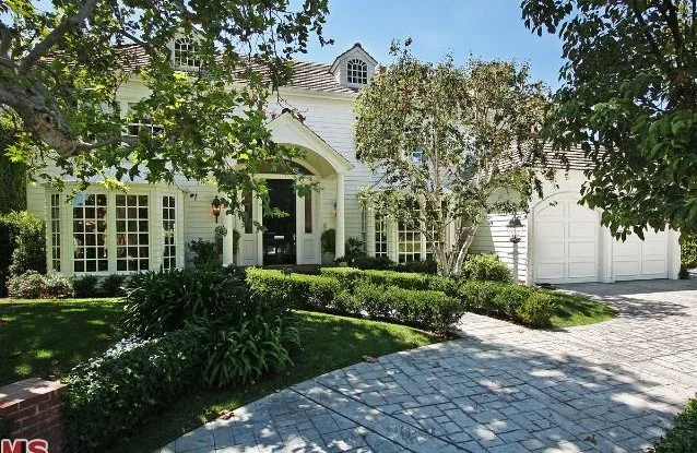Prime Beverly Hills Estate