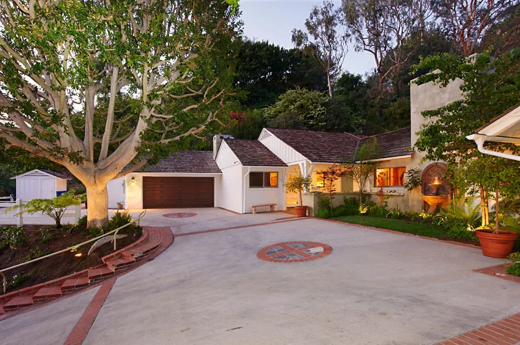 Oasis in Beverly Hills | $2,995,000
