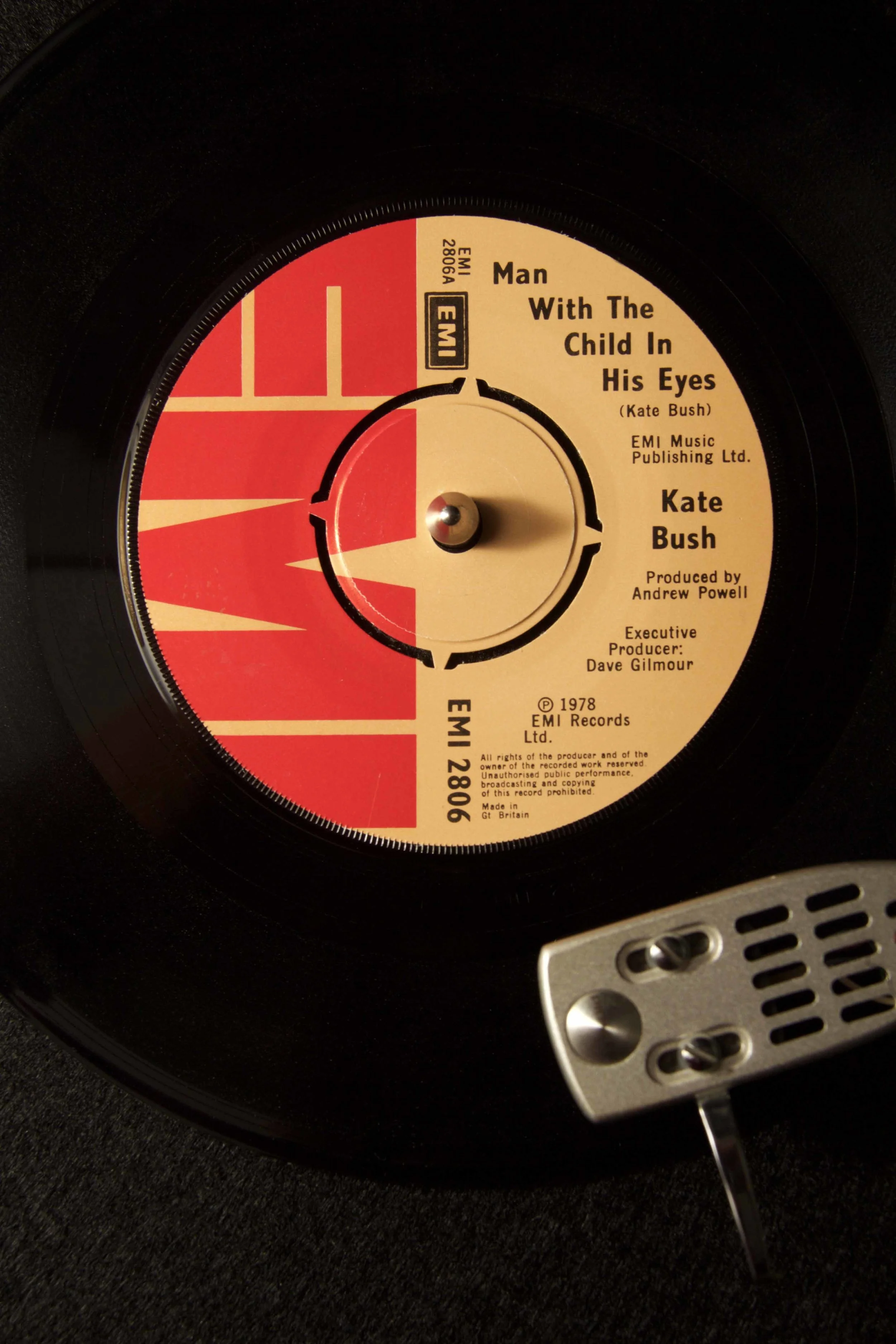 Kate Bush, The man with the child in his eyes, EMI Records 1978