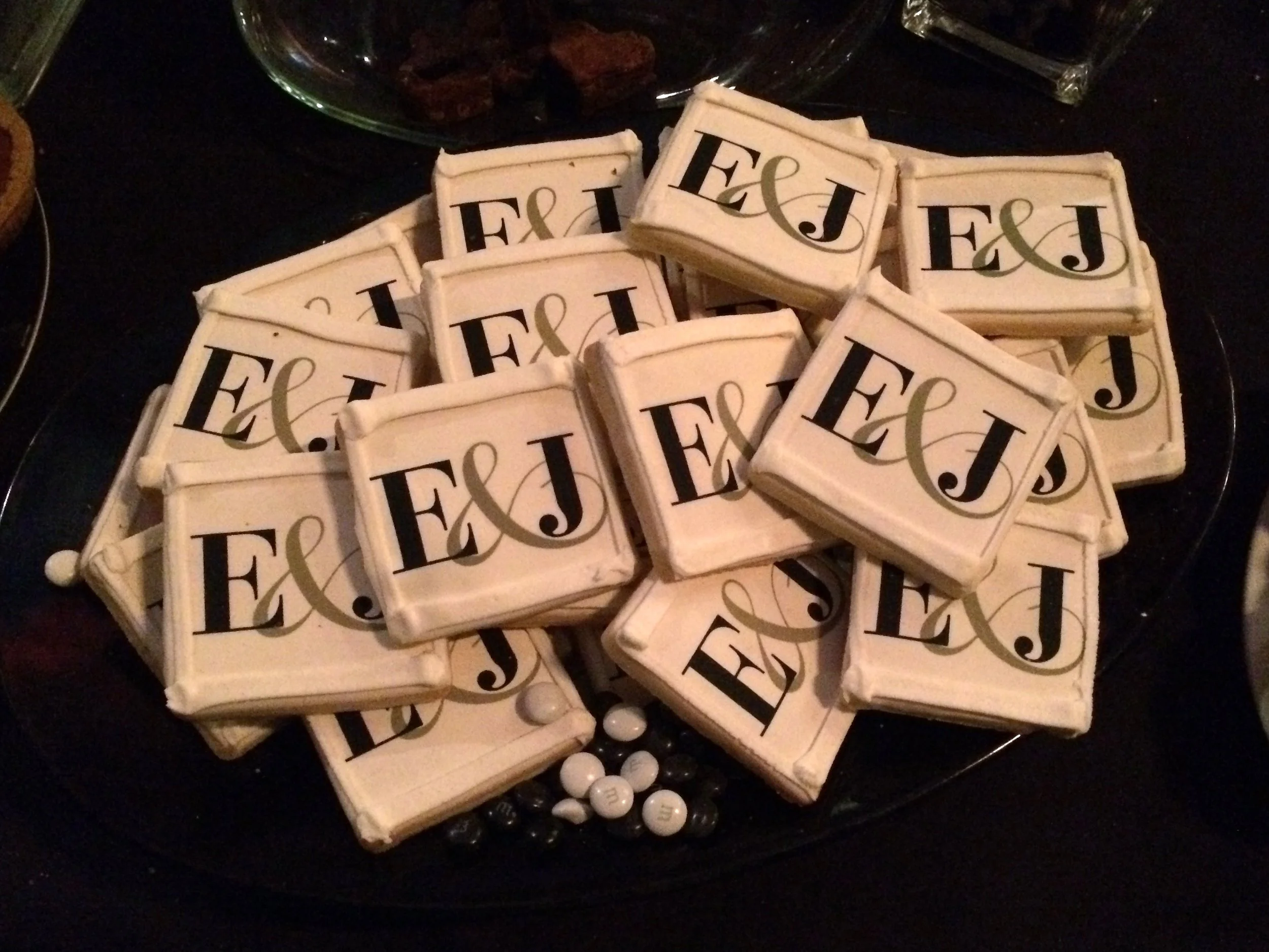 Ellen and Jay cookies.JPG
