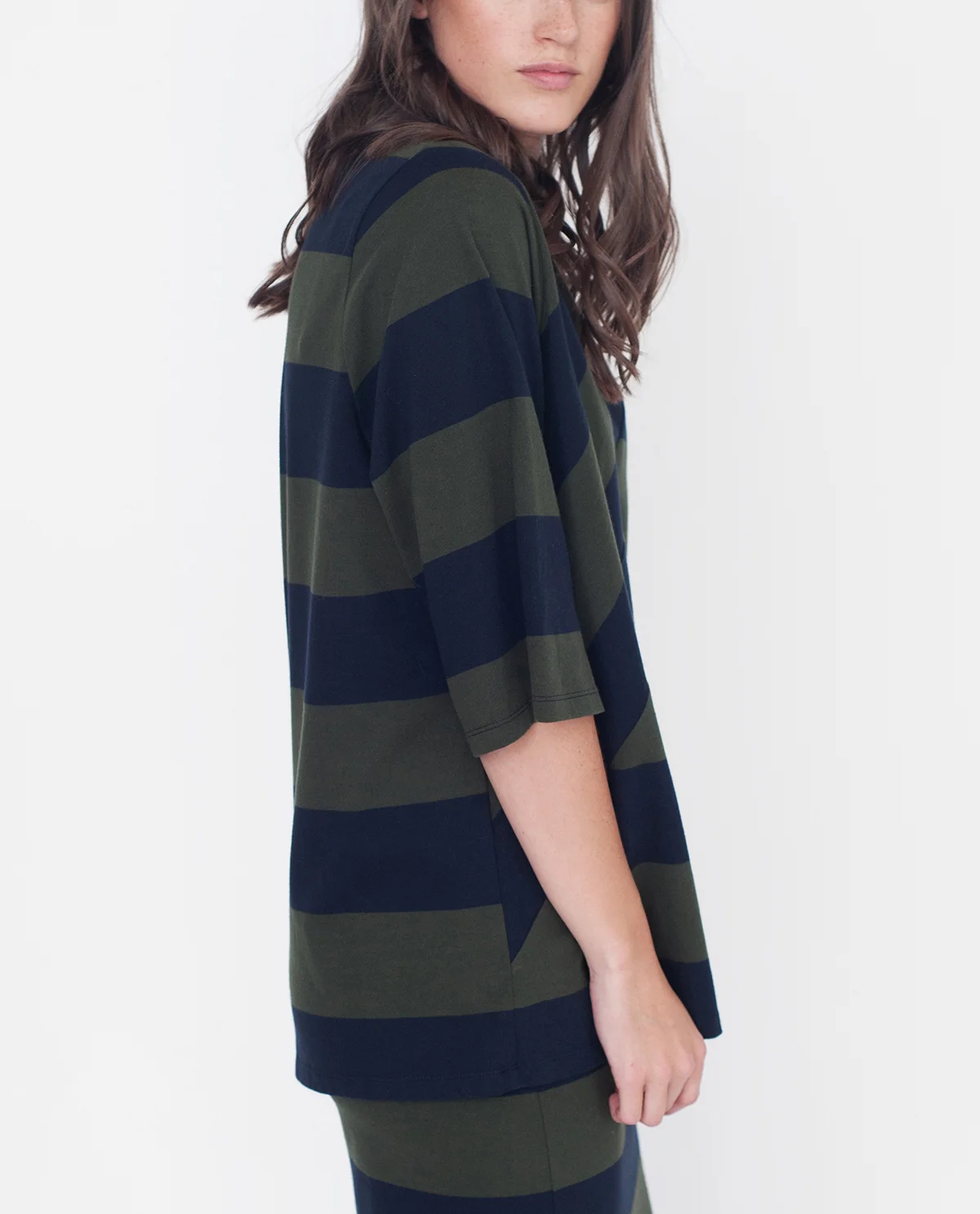 beaumont sandra t navy olive product photography