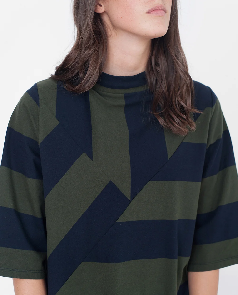 beaumont sandra t navy olive product photography
