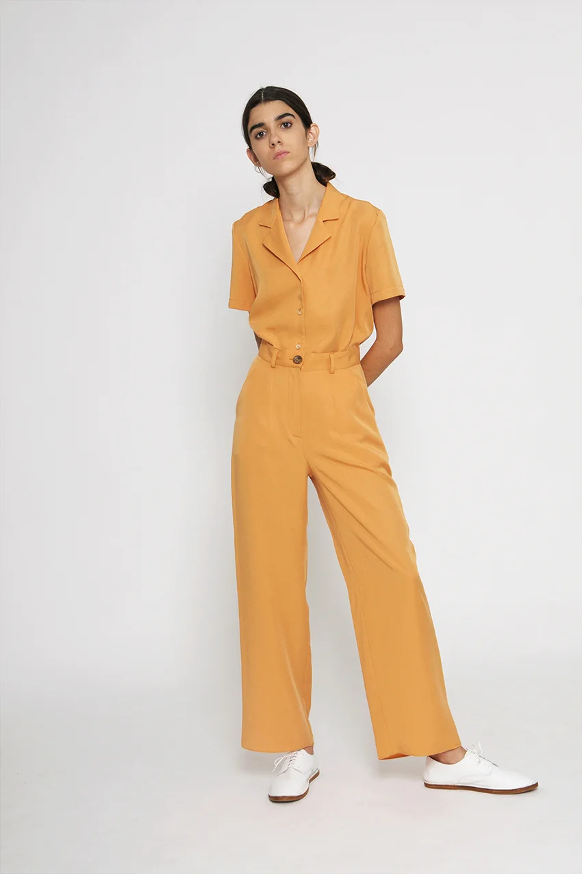 diarte doris top orange product photography