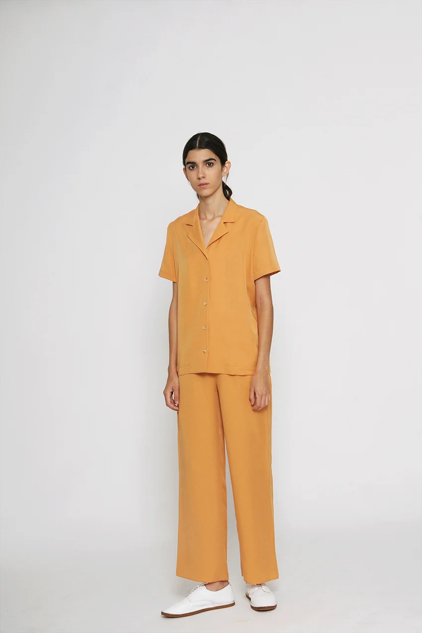 diarte doris top orange product photography