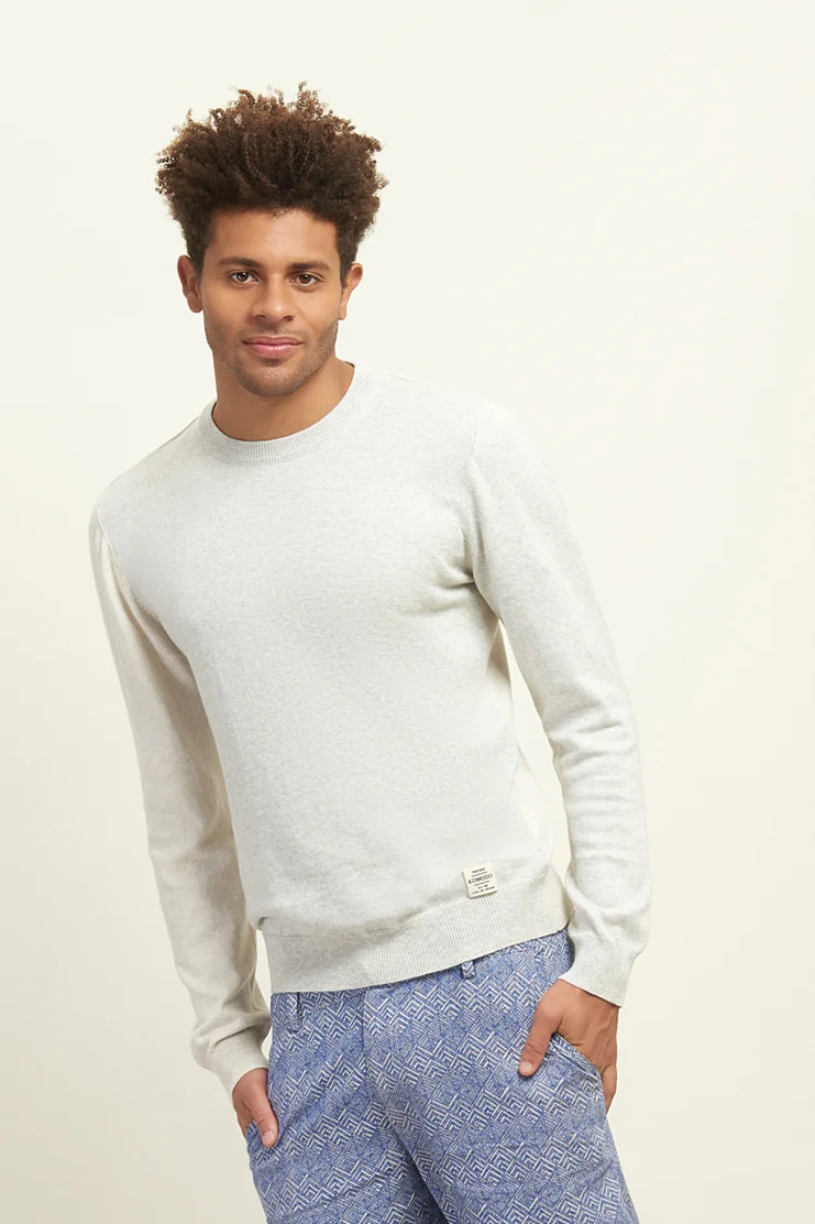 komodo baadal sweater silver oatmeal product photography