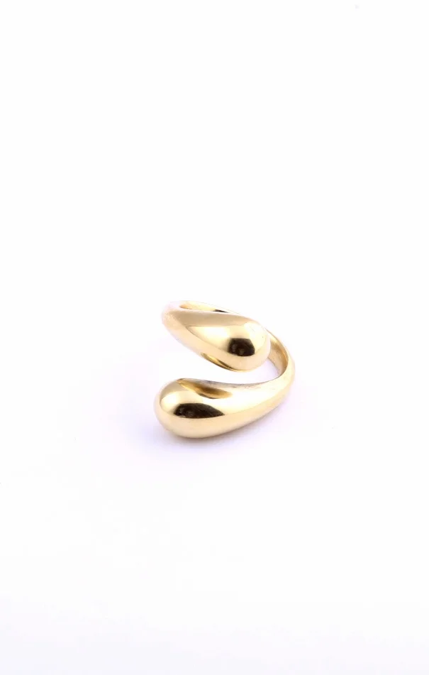 soko twisted dash ring brass product photography