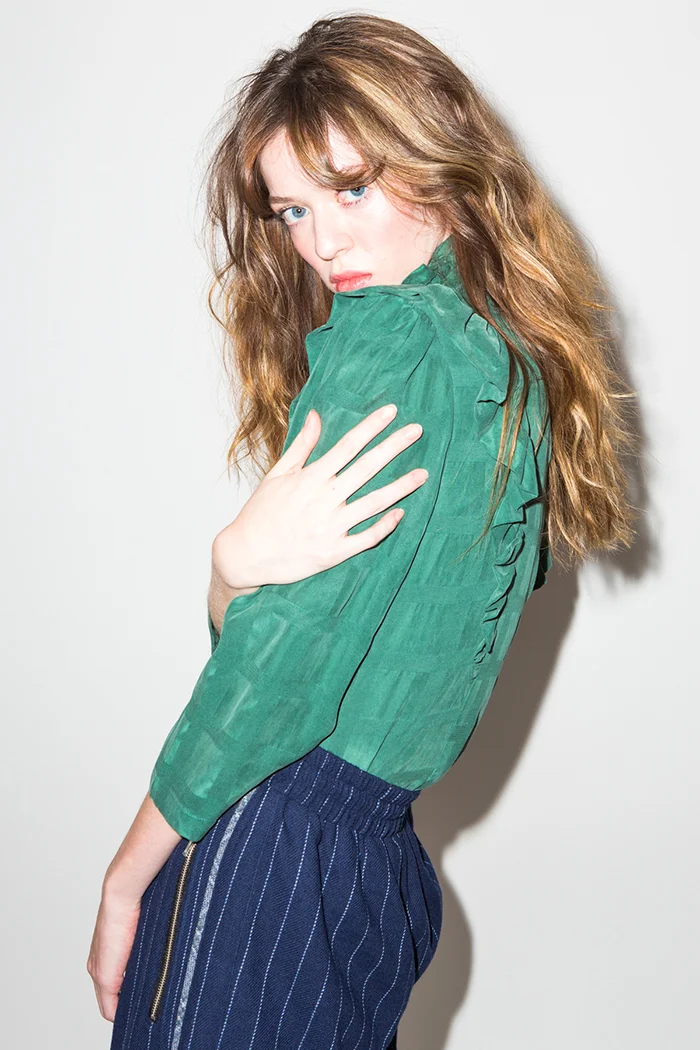 kurt lyle roma blouse certified hunter cupro Sustainable Fashion Product Photograph