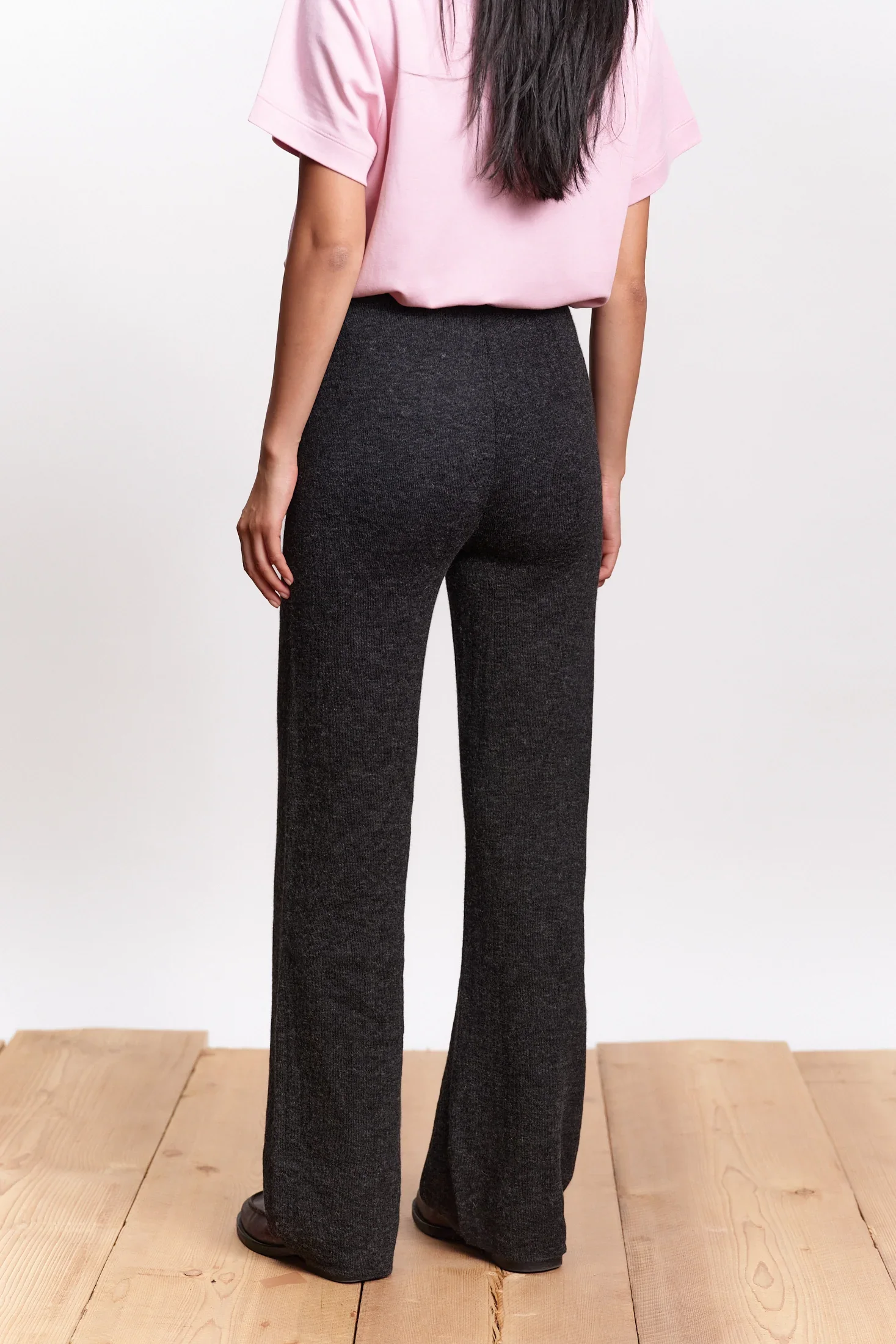 Baby Alpaca sweater pants Jungle Folk anthracite product photography
