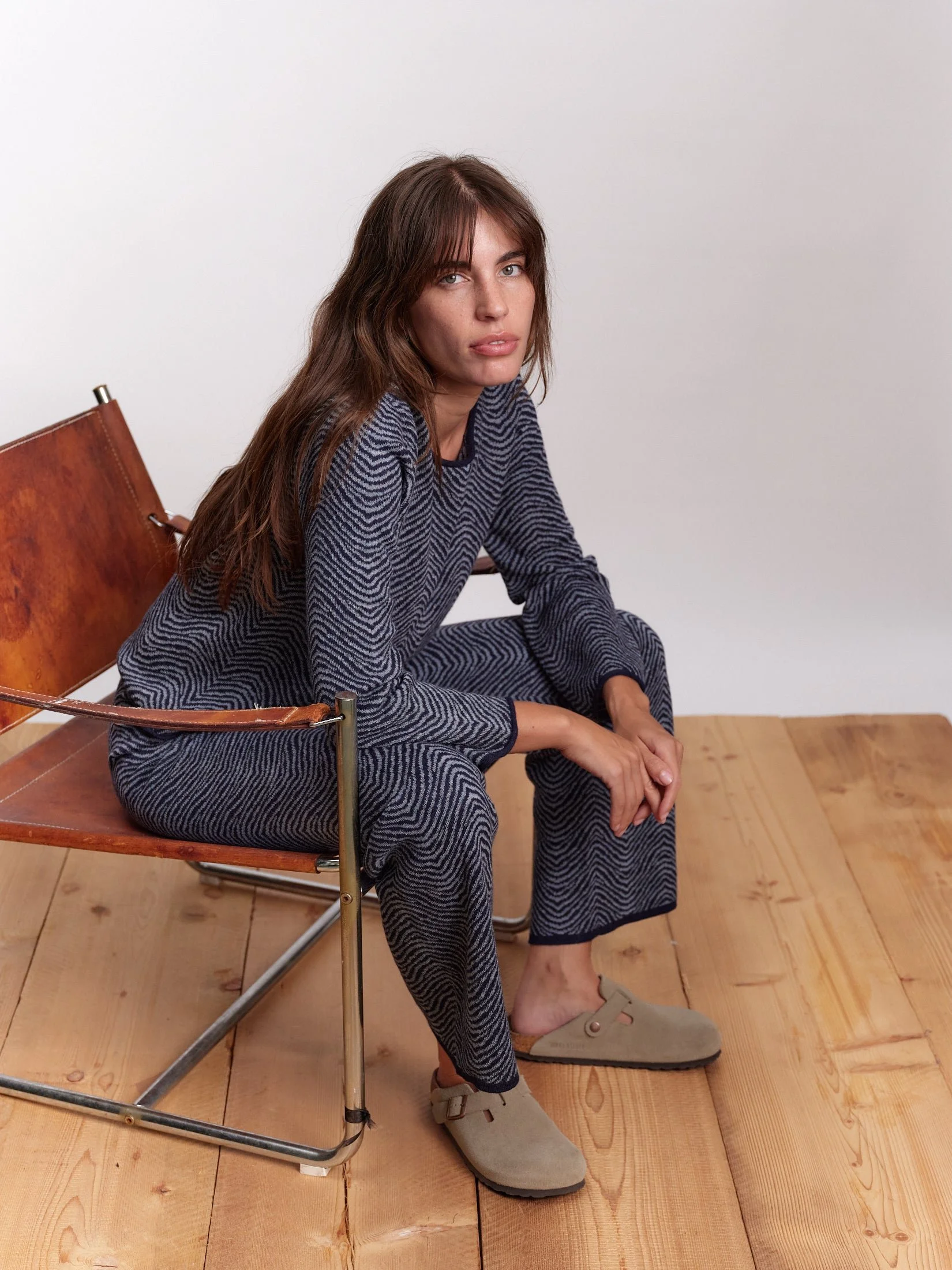 Jungle Folk Baby Alpaca laia Sweater navy cloudy blue product photography