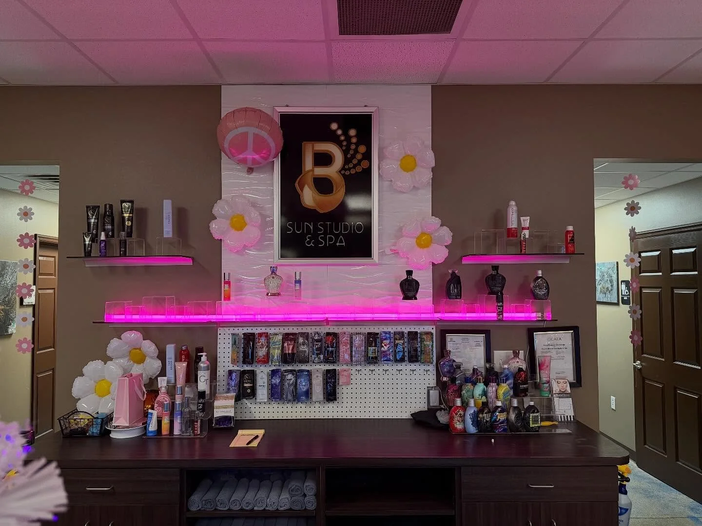 From the bottom of our hearts&hellip; thank you. 💗🌸

This was the busiest Pink Wednesday we have EVER had! nonstop from open to close, phones ringing past 9 pm, the salon packed, and a level of excitement we&rsquo;ll never forget. Y&rsquo;all truly