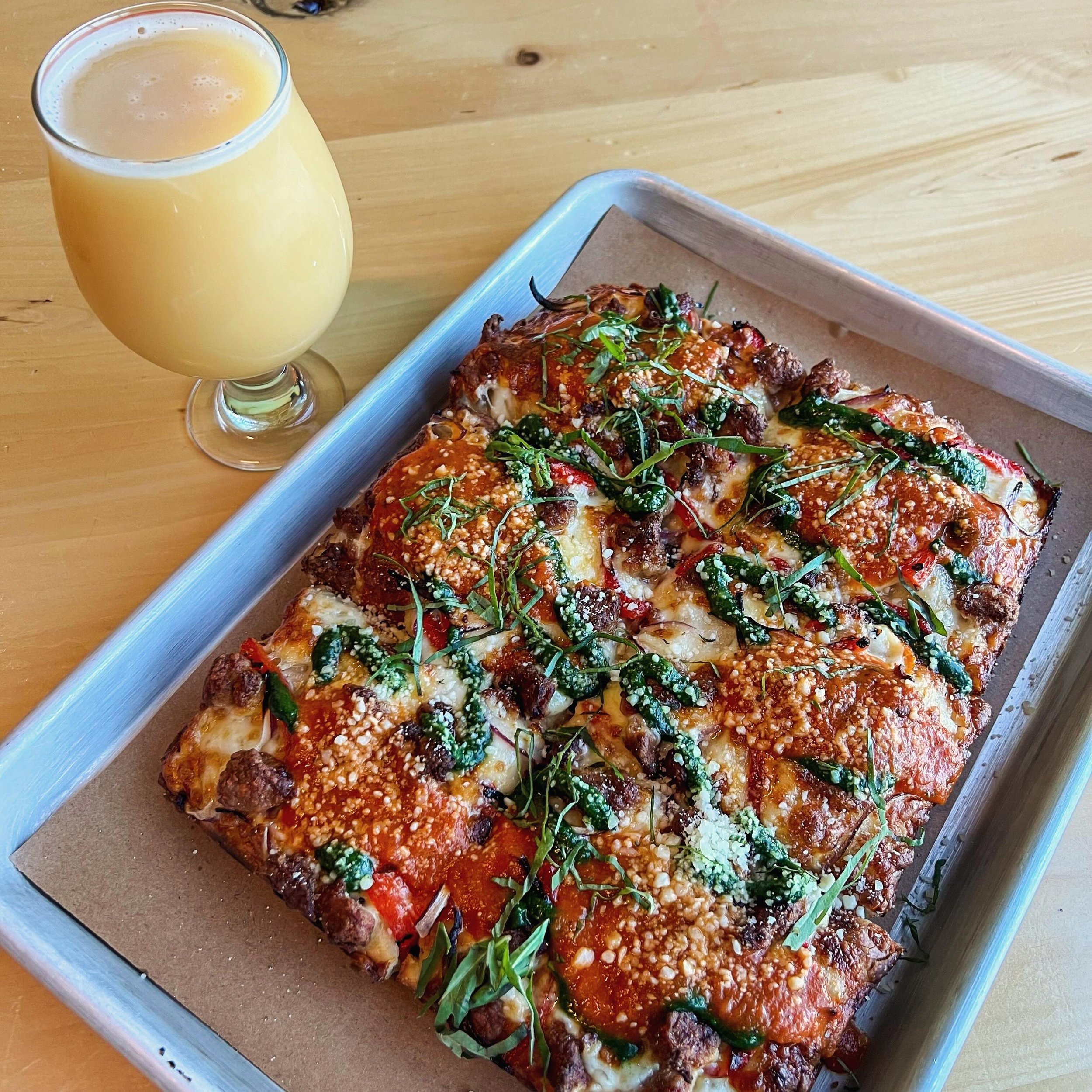 Tuesday Pizza Party!

🍕Chef Special Pizza - Sausage, Pepper &amp; Onion - crumbled hot Italian sausage, roasted red peppers, onion, red sauce, and a spinach pesto

Pair your Pizza Pie with Aspect Oriented
An 8.3% DIPA hopped with Citra, Galaxy and M