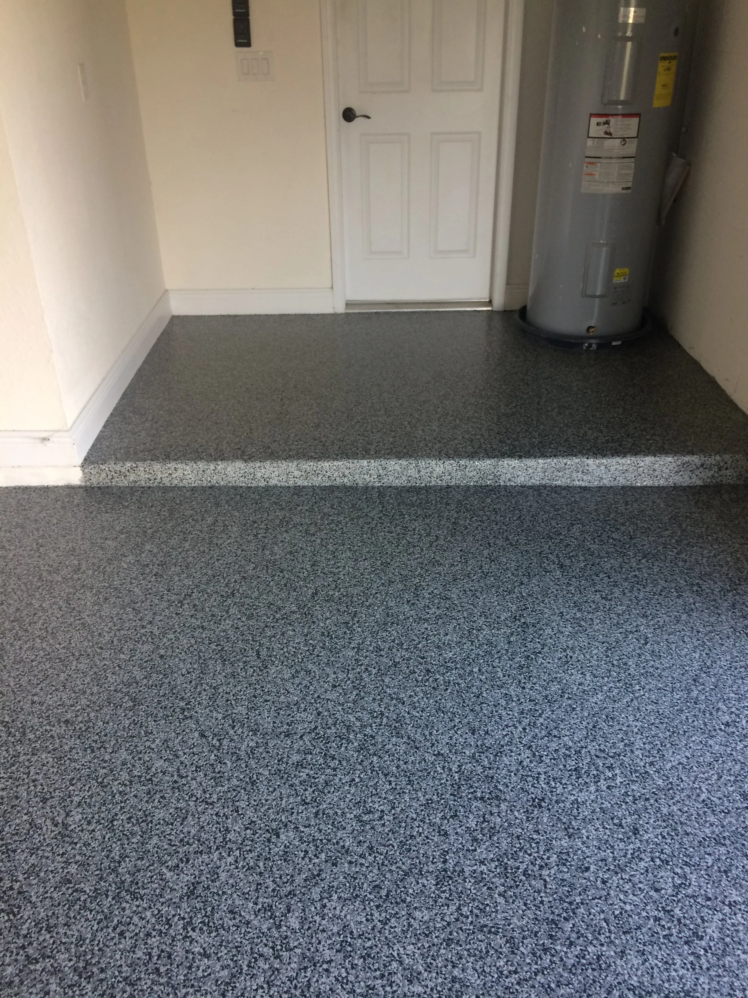 Epoxy versus Polyaspartic Garage Flooring 
