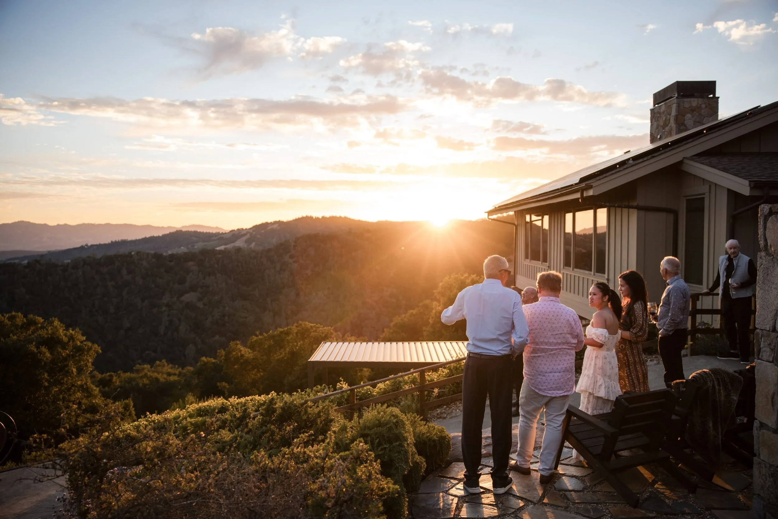 Sunset at the Bird&rsquo;s Nest for a stunning Auction Napa Valley dinner 🐦&zwj;⬛🍷

Bubbles and oysters 🥂🦪

The most stunning view&hellip;

Blackbird Vineyards wines paired with a multi course meal 

Vineyard views from the top 

Vineyard critter