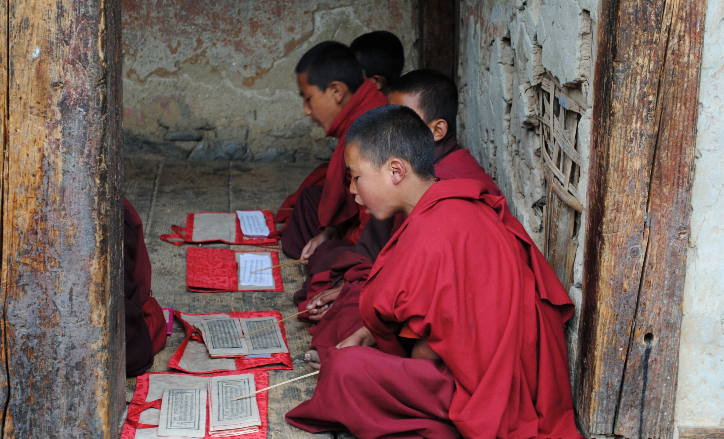 Bumthang little monks hd.jpg