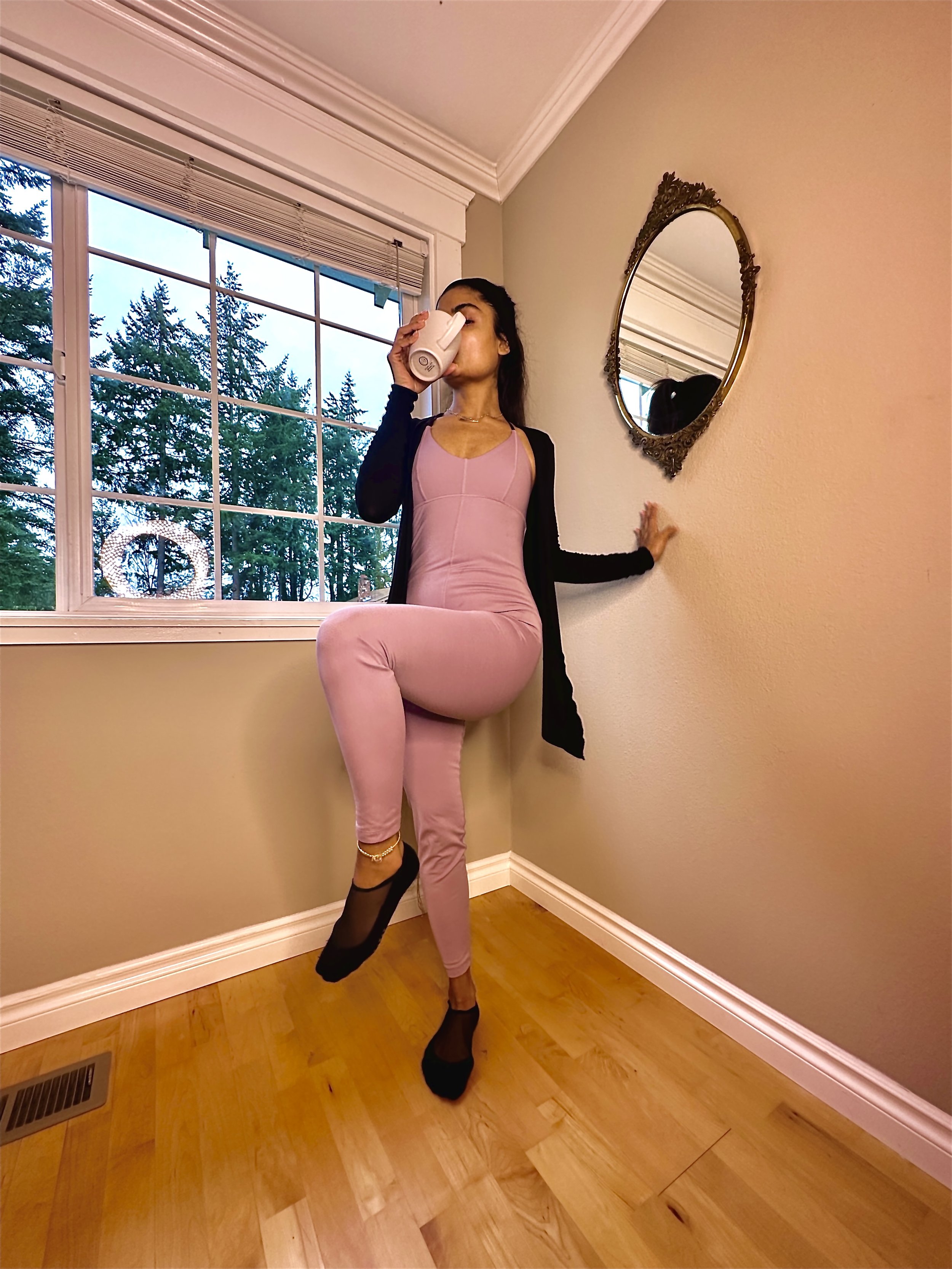 Mariam Shibly Fashion Blog I Pilates Essentials + GRWM Pilates Outfit —  Mariam Shibly