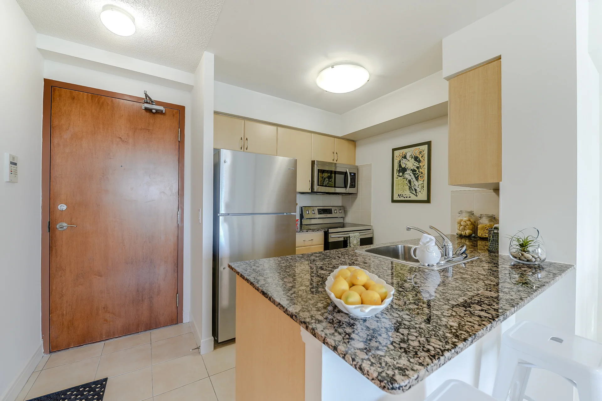 24_kitchen3.jpg