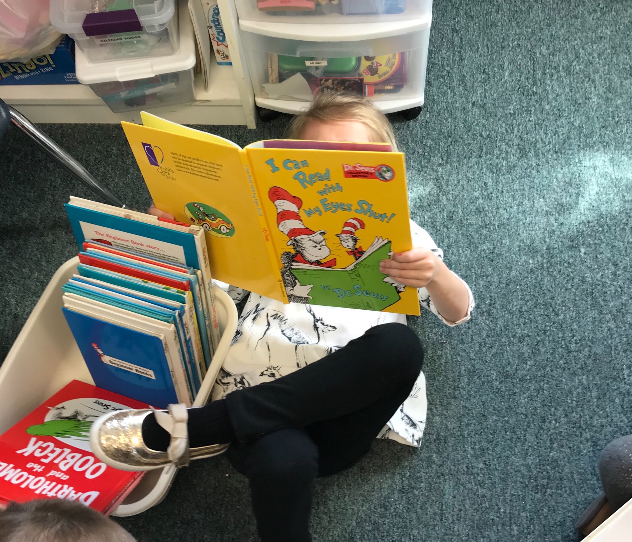 Mrs. Murray's Nursery School - Child Reading